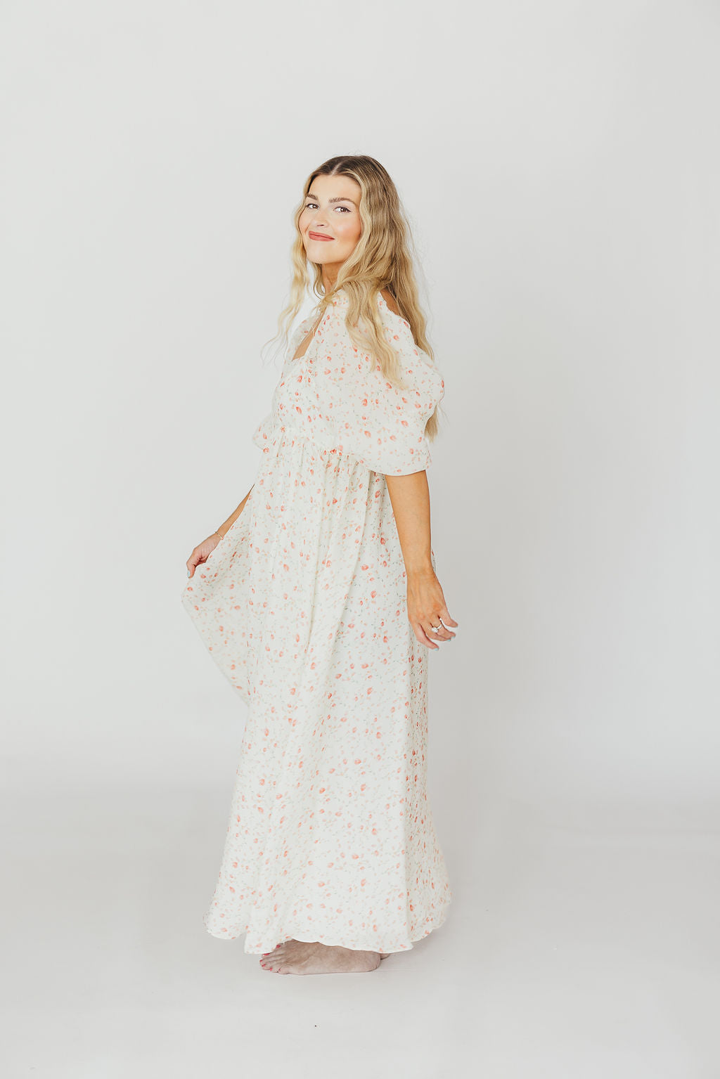 Elegant Ivory Floral Smocked Maxi Dress for Women - Bump Friendly Maternity & Inclusive Sizing (S-2XL) | Perfect for Weddings, Beach Vacations & Summer Parties