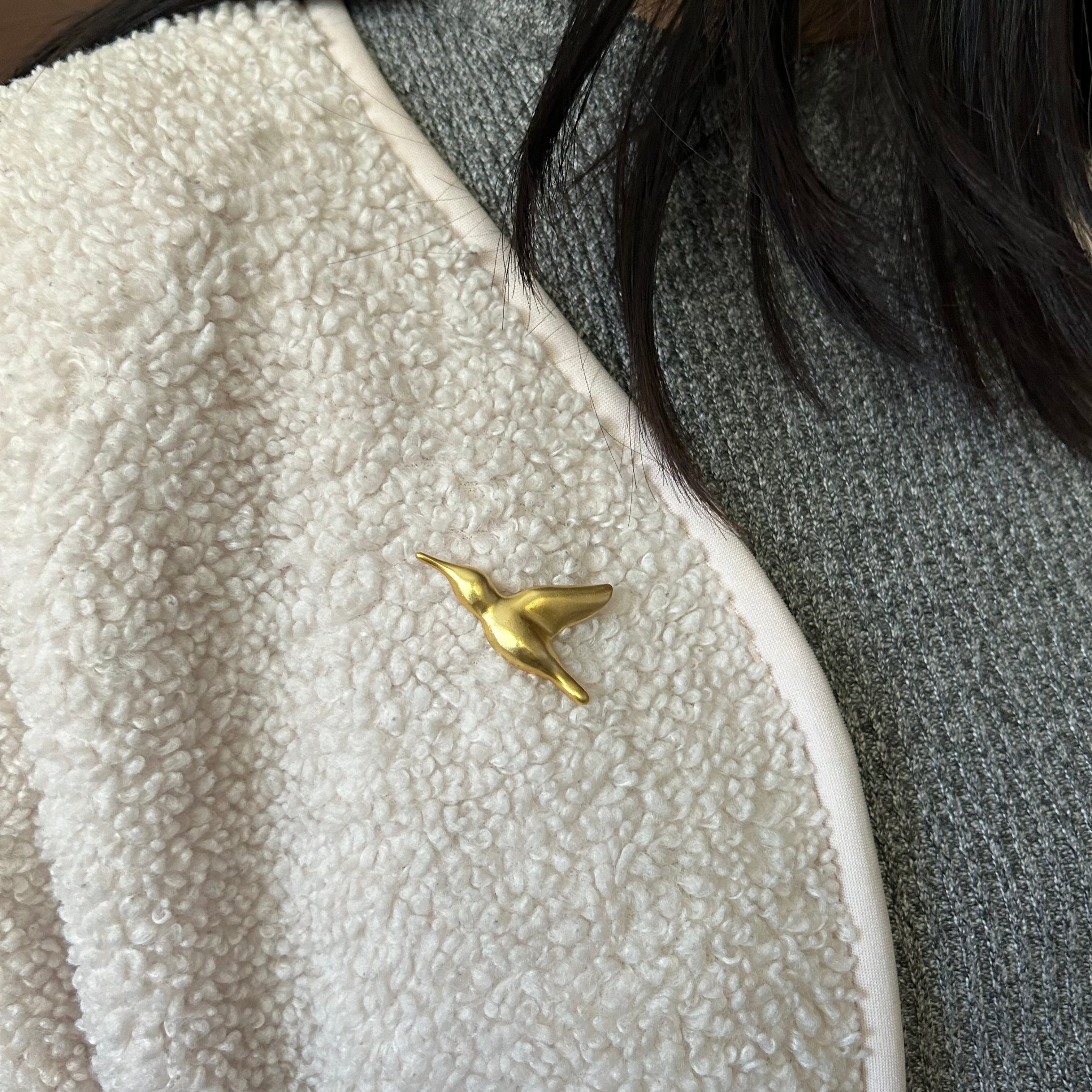 Fara Brooch of Joy - Elegant Floral Pin for Women | Perfect for Weddings, Parties & Special Occasions