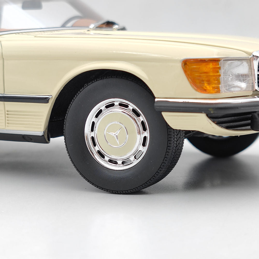 1:18 Scale Mercedes Benz 350 SLC W107 1973 Limited Edition White Resin Model Car - Collectible Diecast for Display, Gifts & Car Enthusiasts