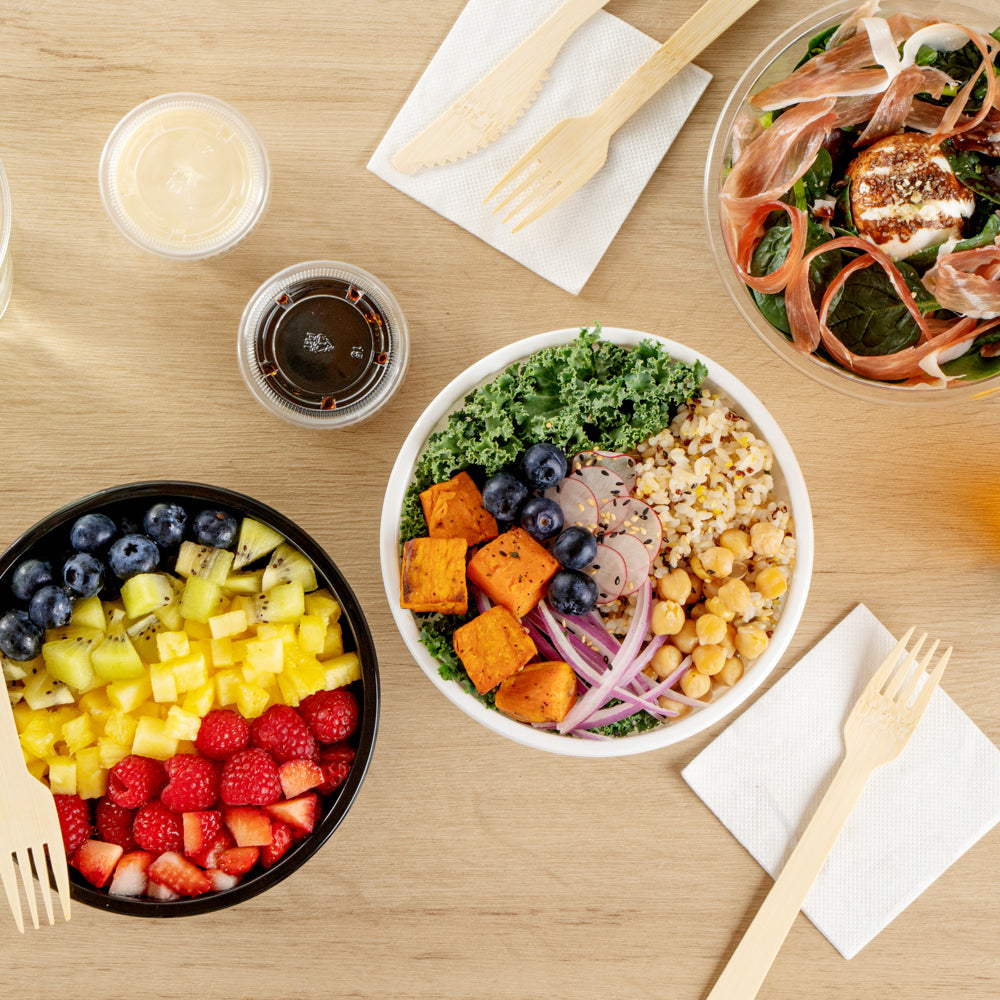 18 oz Round White Plastic Salad Bowls - 6 x 6 x 2.5 Inches - Pack of 200 - Disposable Party Bowls for Salads, Snacks, Desserts & Catering Events