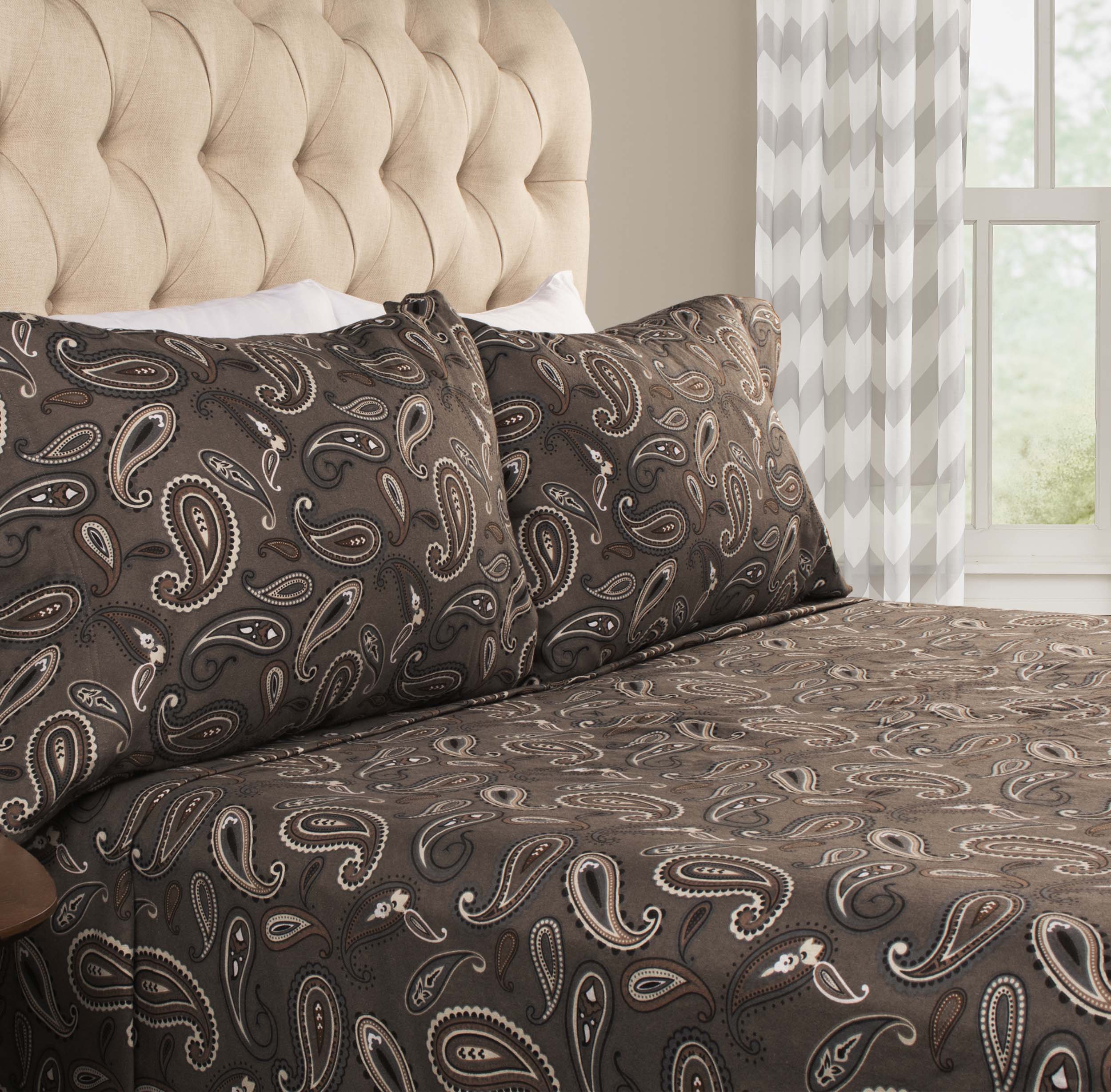 Soft Flannel Cotton Floral Paisley Bed Sheet Set with Deep Pockets - Queen Size, 4-Piece Set for Cozy Winter Nights & Guest Room Comfort