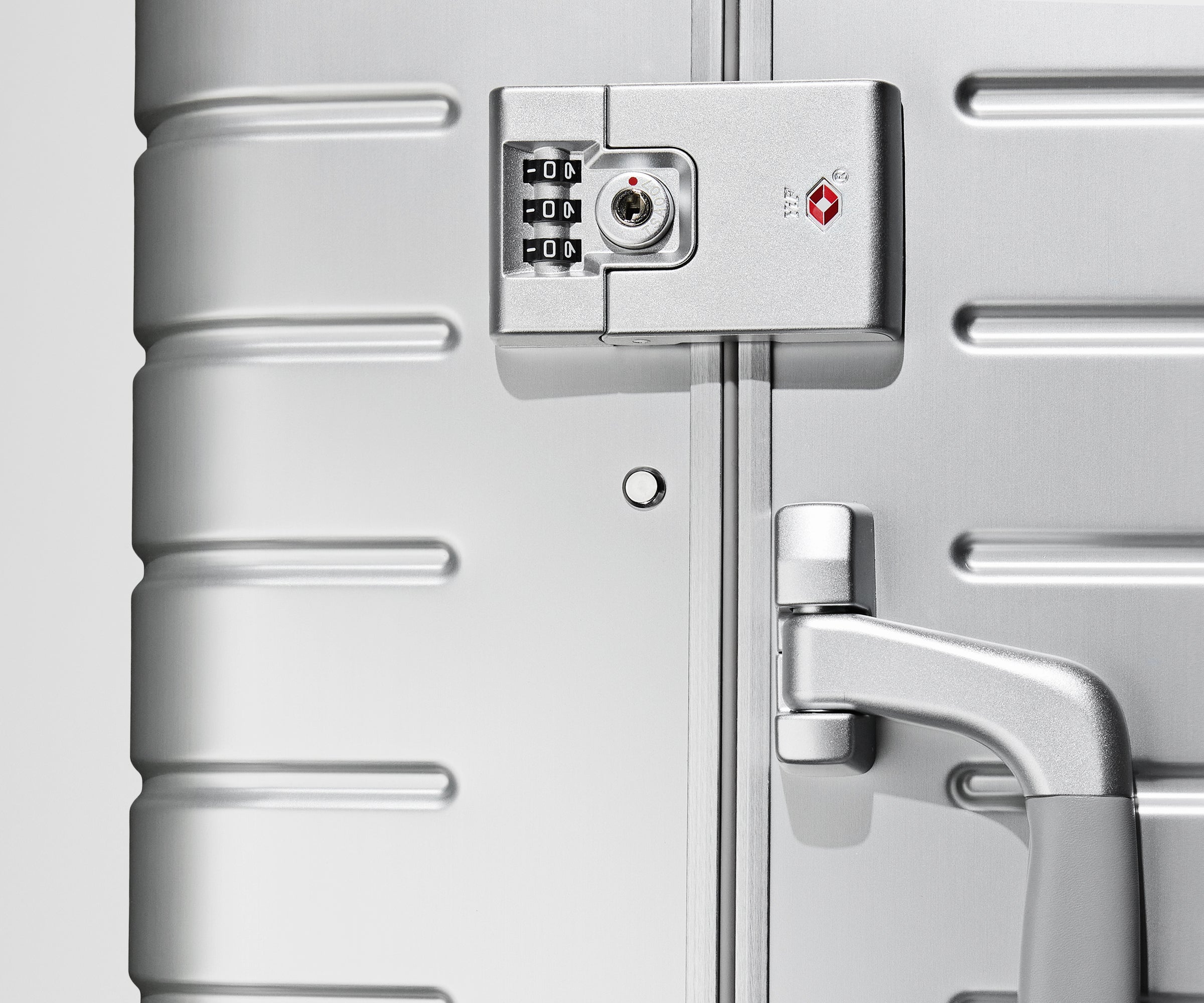 The Medium: Premium Silver Aluminum Edition - Perfect for Home Decor, Office Display & Collectibles