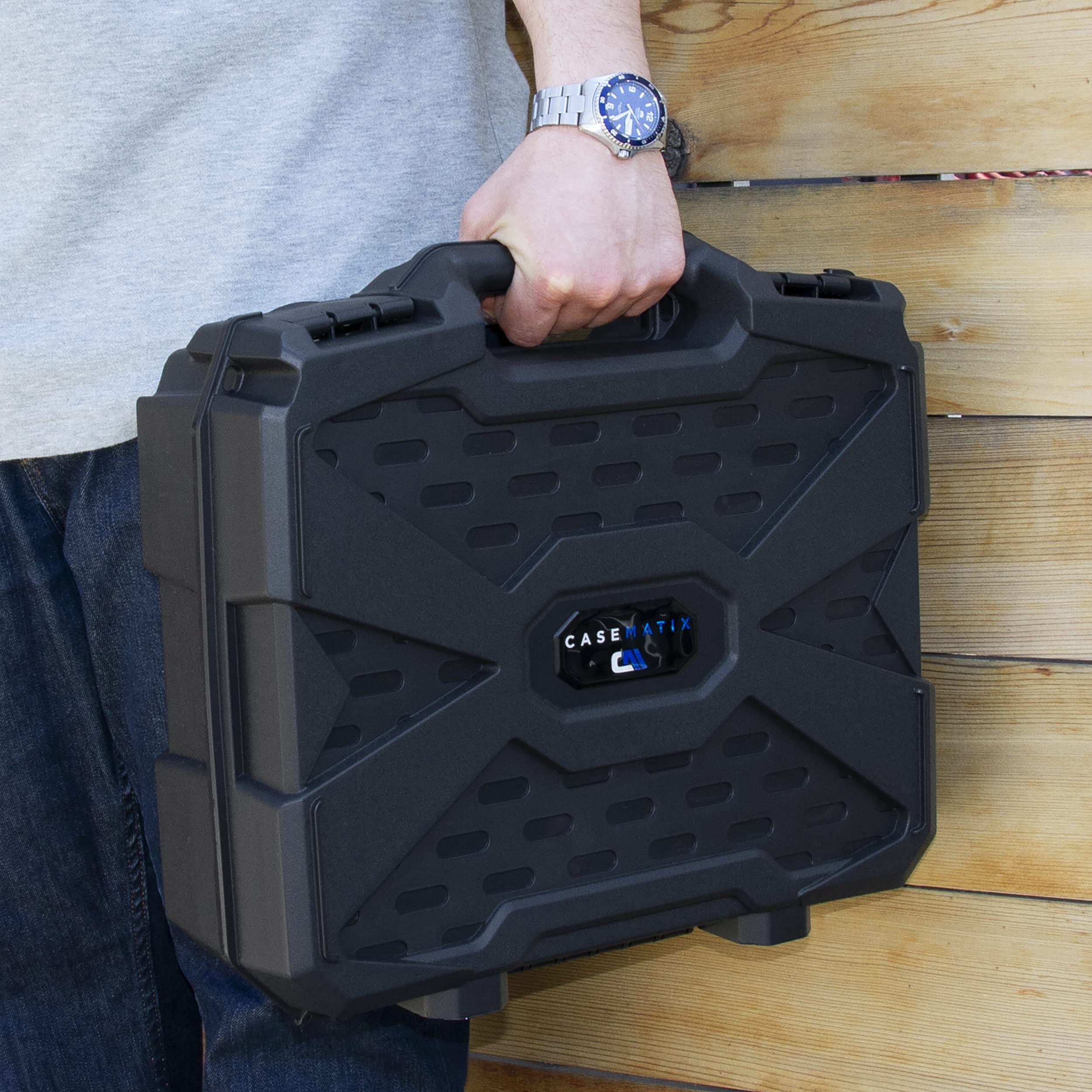 CASEMATIX Travel Case for Meta Quest 3 & 3S - Protective Storage with Impact-Resistant Shell & Shock-Absorbing Foam | VR Headset Accessories Organizer | Perfect for Travel, Gaming Sessions & Safe Storage