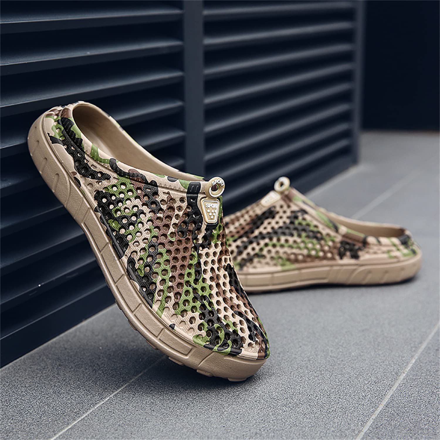 **Men's Breathable Garden Clogs - Waterproof Beach & Bathing Shoes for Walking, Travel & Home Use - Comfortable Water Shoes & Slippers for Outdoor Activities**