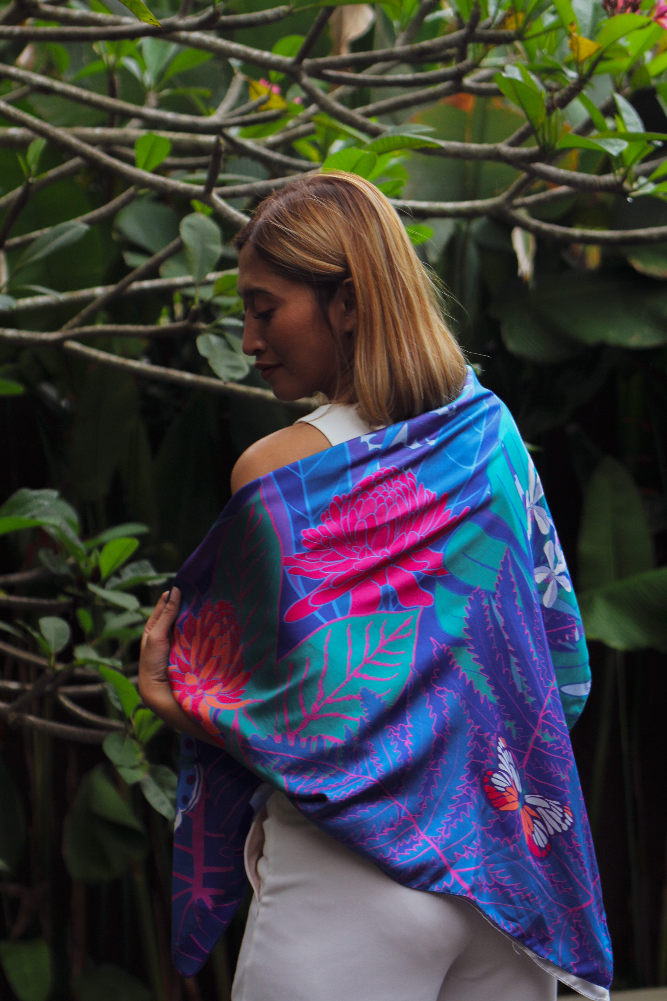 Premium Coastal Life Silk Scarf - Luxurious Lightweight Fashion Accessory for Women - Perfect for Beach Vacations, Weddings & Everyday Elegance