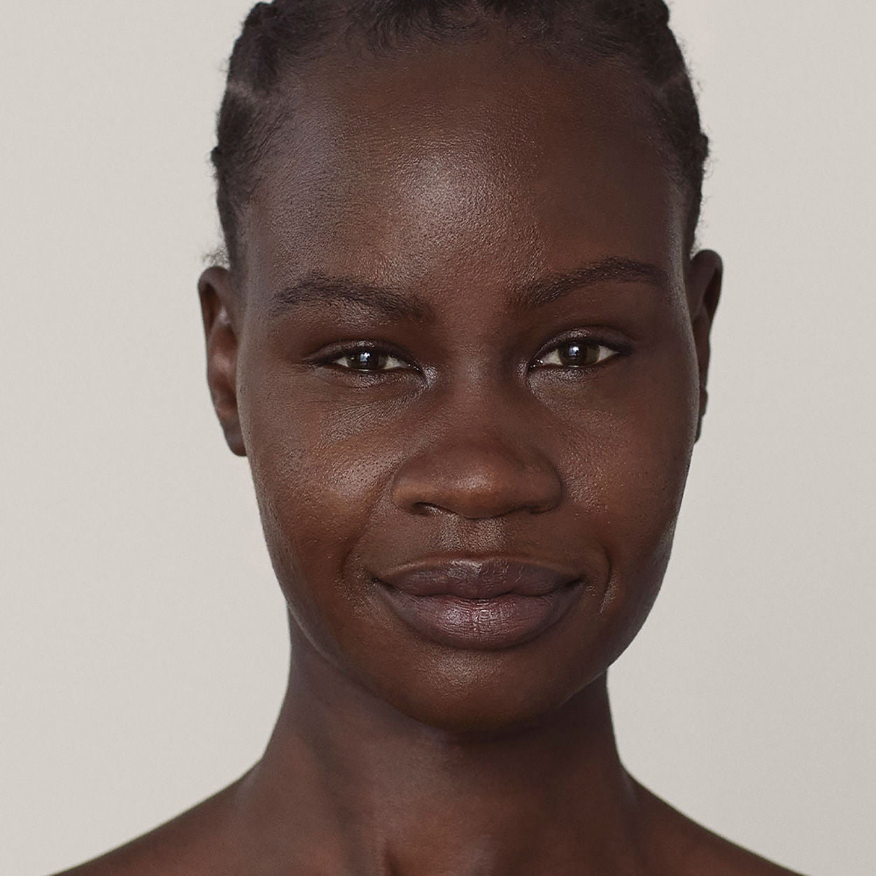 Natural Invisible Touch Liquid Foundation - Lightweight, Full Coverage Makeup for Flawless Skin | Perfect for Daily Wear, Special Occasions & Photography