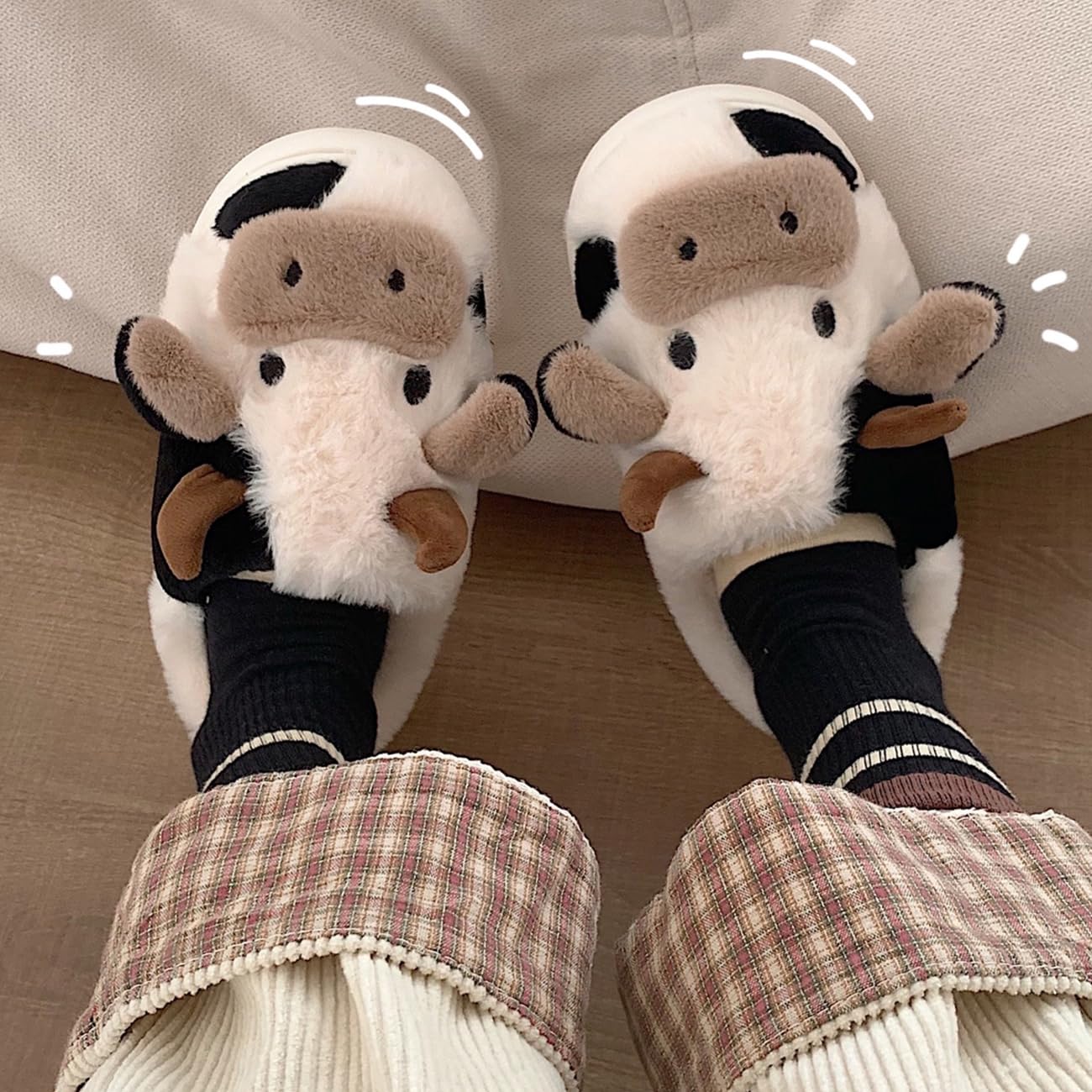 Women's Cozy Plush Cartoon Cow Slippers - Soft Fuzzy Indoor/Outdoor House Shoes for Winter Warmth - Perfect for Home, Lounge & Casual Wear