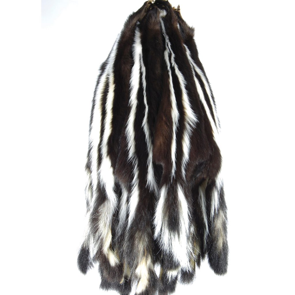 Premium Dressed Skunk Fur Pelts for Sale - High-Quality Taxidermy, Crafts & Fashion Accessories - Perfect for DIY Projects, Home Decor & Vintage Clothing