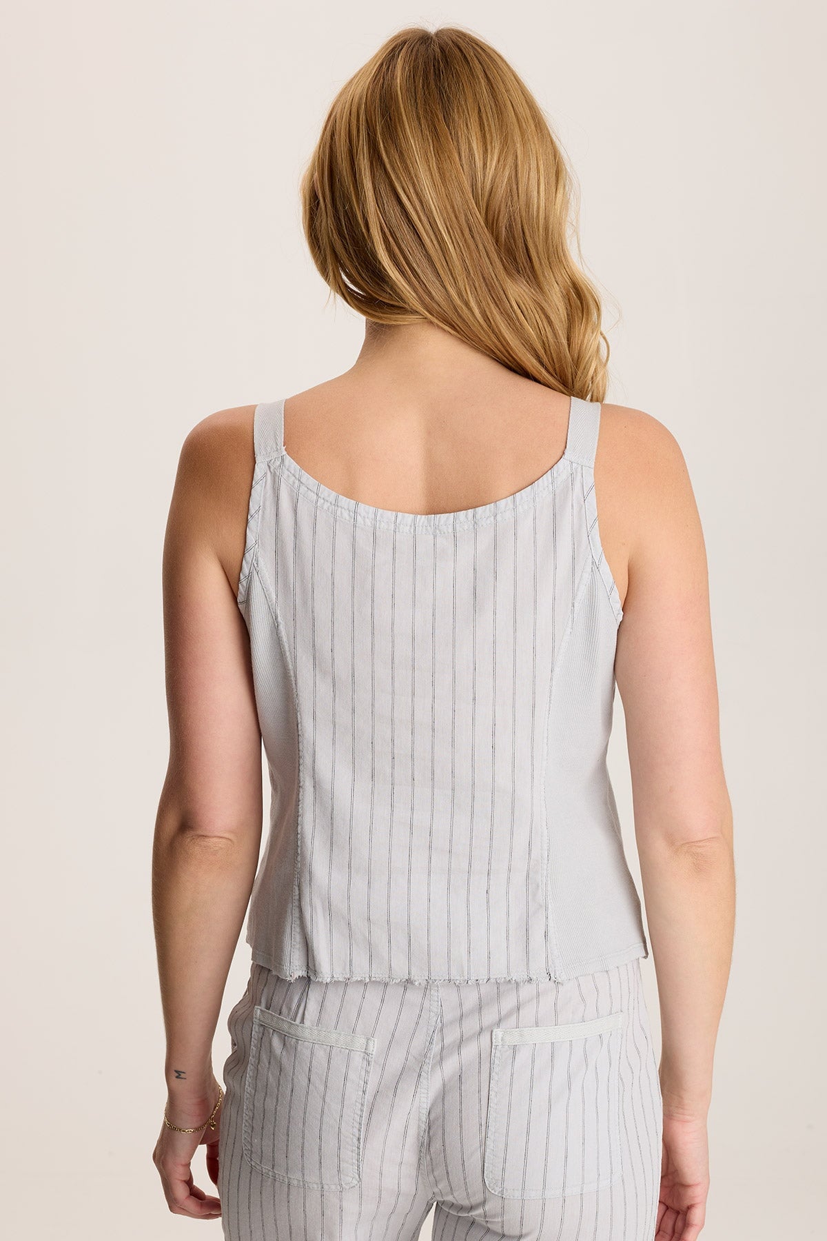 Ludora Women's Linen Stripe Tank Top with Sharkbite Hem - Breathable Summer Casual Blouse for Beach, Vacation & Everyday Wear