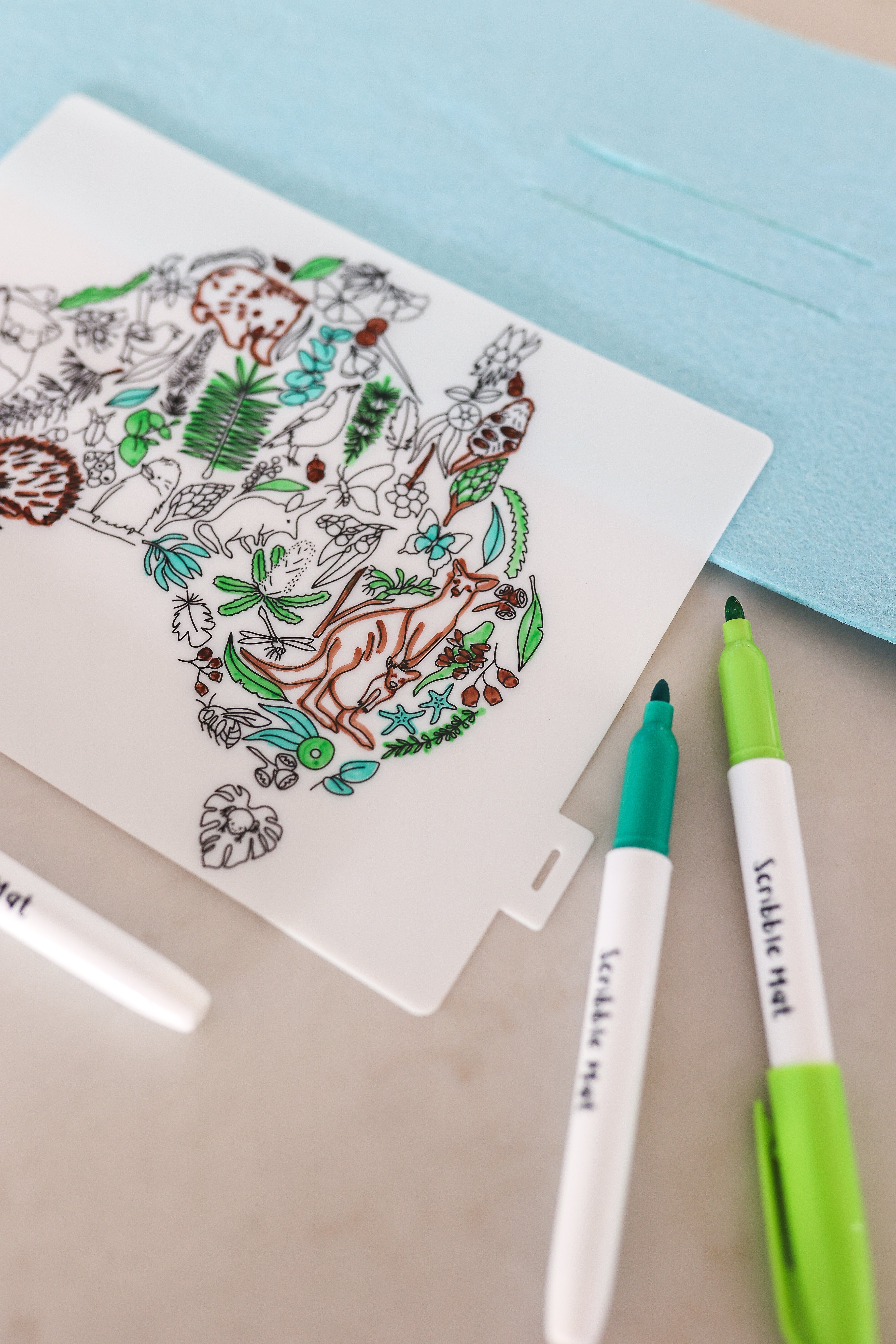 Reusable Scribble Mat Set with Mini Australian Map - Kids Drawing & Learning Activity for Home & Travel