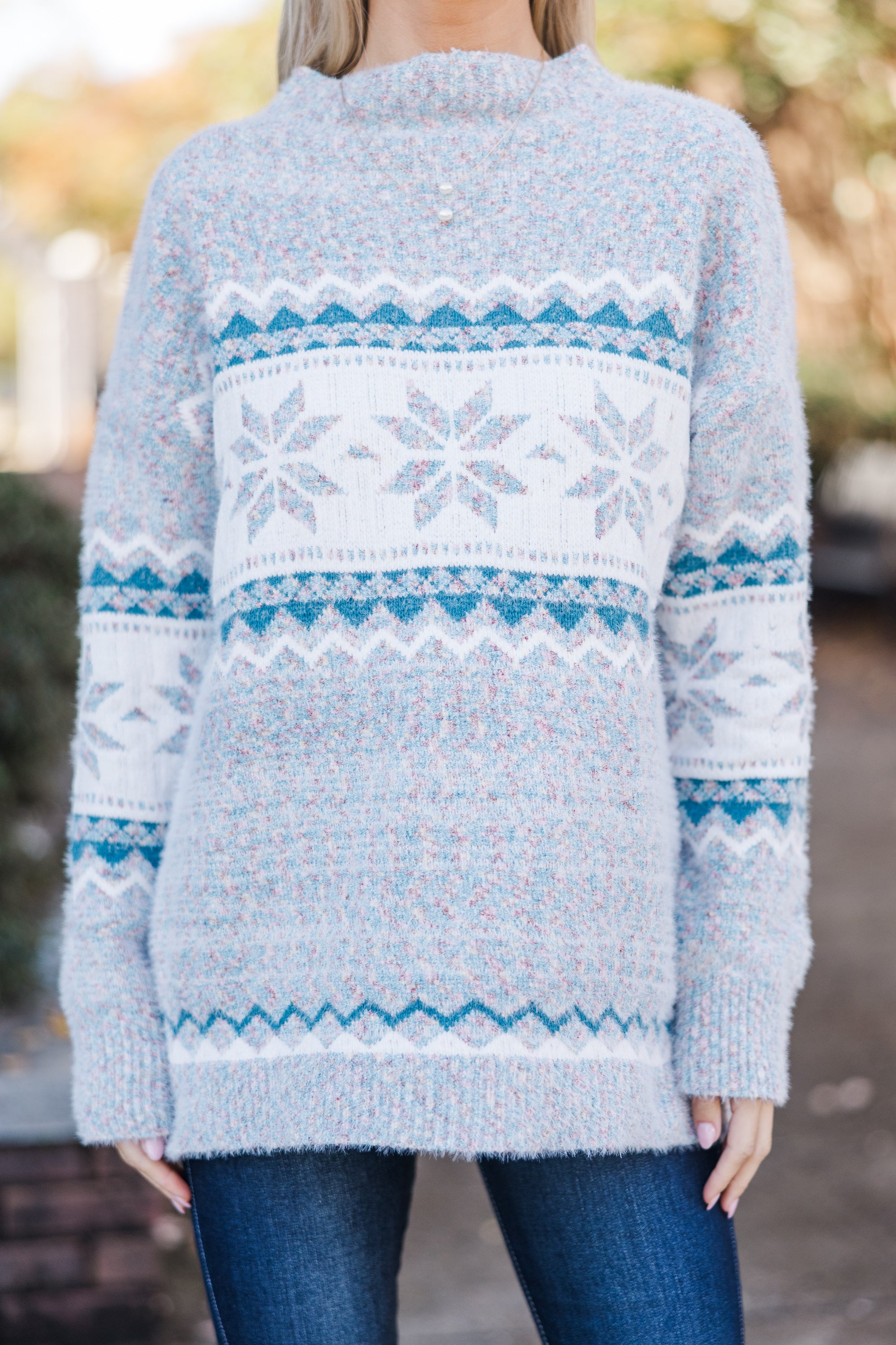Cozy Gray Winter Novelty Sweater for Women - Soft & Warm Pullover for Christmas, Holiday Parties & Casual Outfits