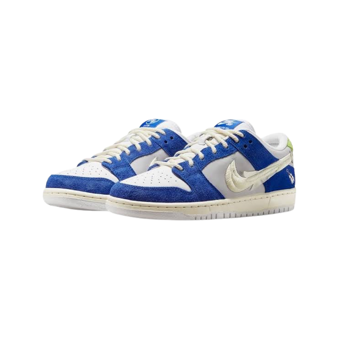 Nike SB Dunk Low Fly Streetwear Sneakers - Gardenia, Game Royal, Sail Grey Fog - Perfect for Skateboarding, Casual Wear & Street Fashion