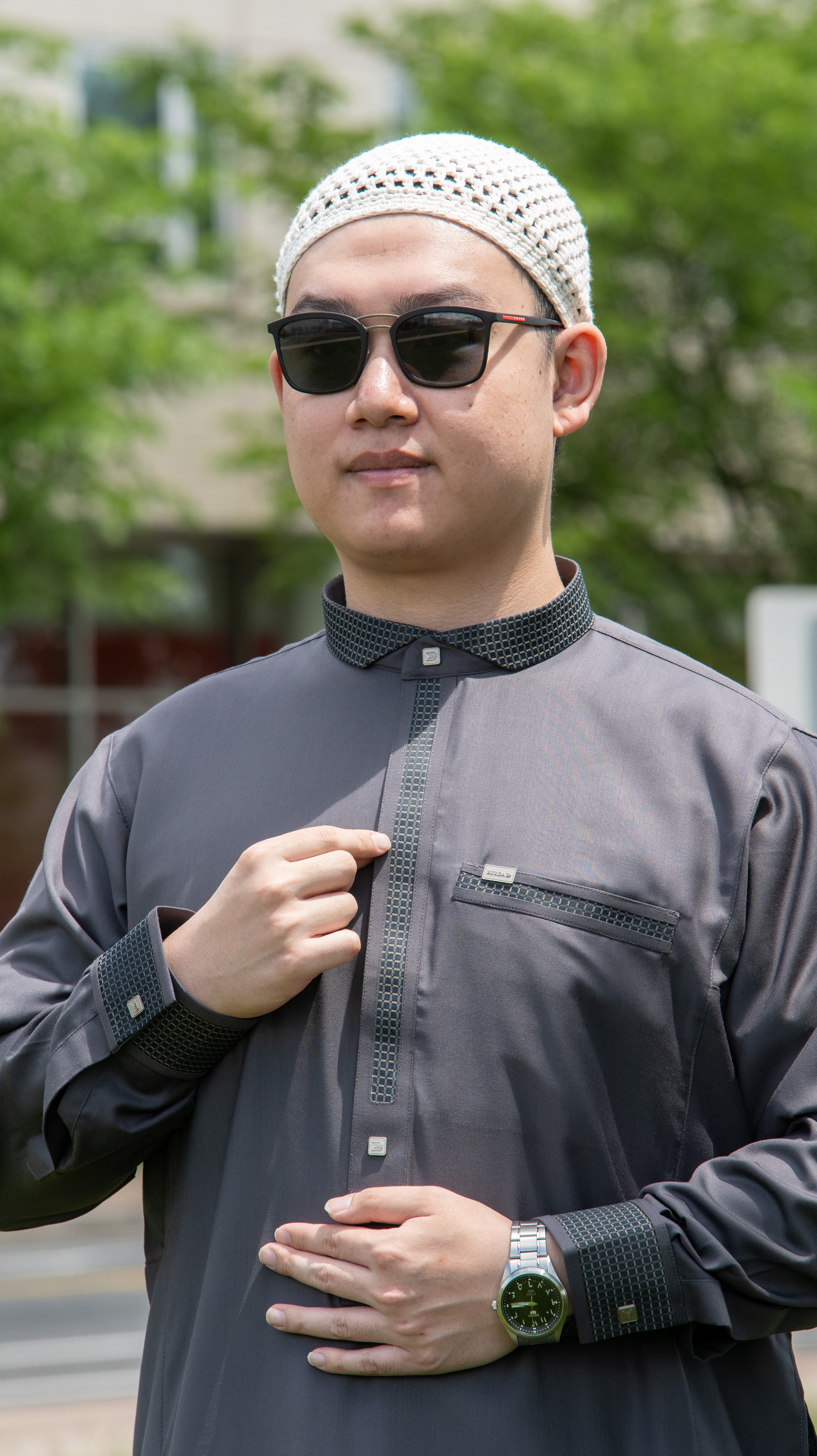 Premium Men's Thobe Robe 504 - Soft & Comfortable Gray Islamic Dress for Prayer, Eid & Special Occasions