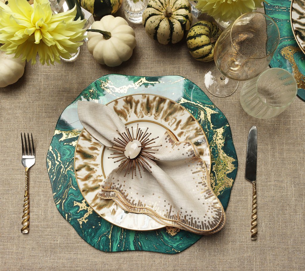 Elegant Fringe Tablecloth in Natural & Silver - Perfect for Boho Weddings, Rustic Parties & Farmhouse Dining Decor