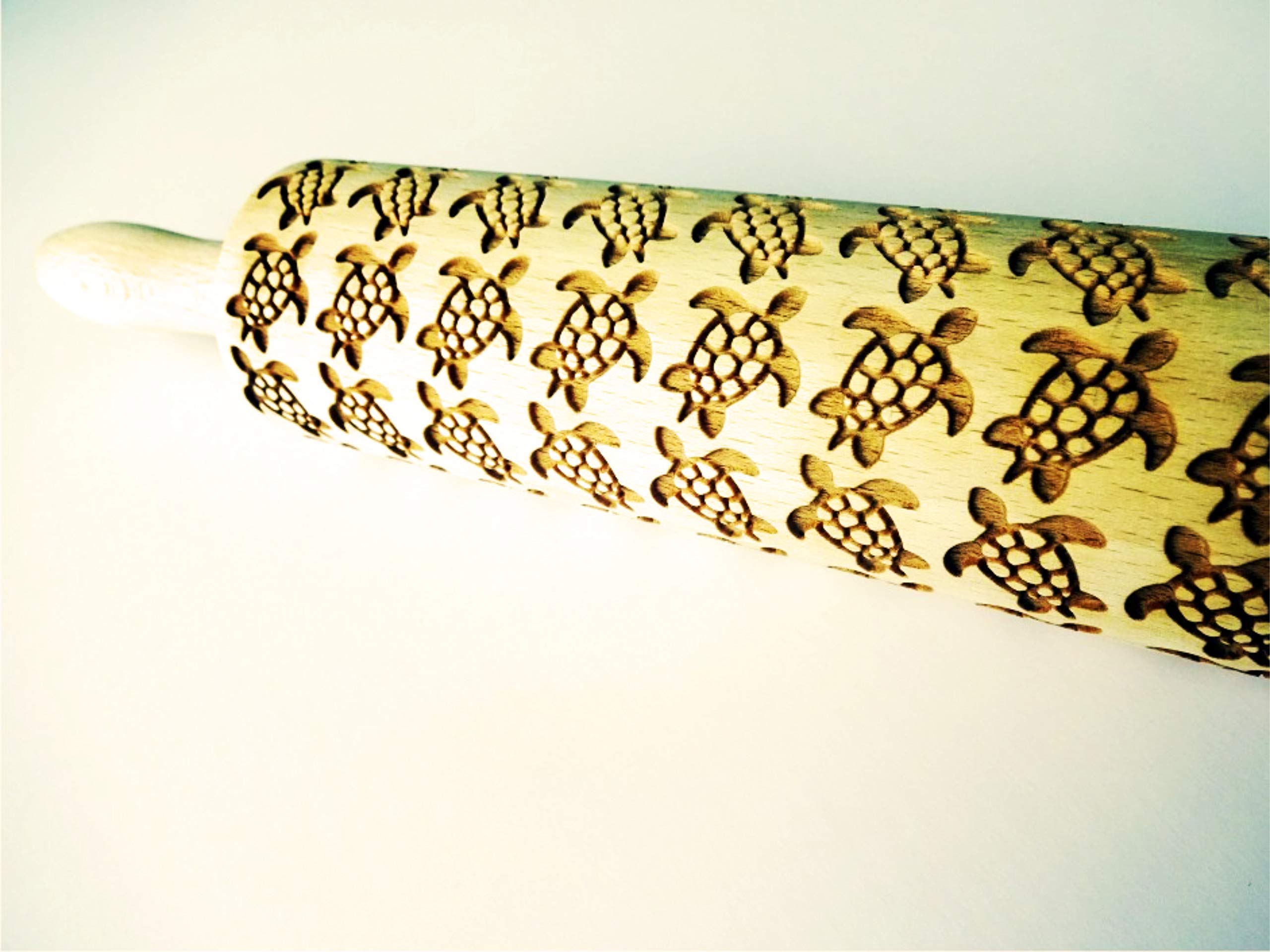 Laser Engraved Wooden Rolling Pin with Turtle Embossing - Handmade Cookie Dough Roller for Baking and Decorating - Perfect for Cookies, Pastries, and DIY Dessert Making