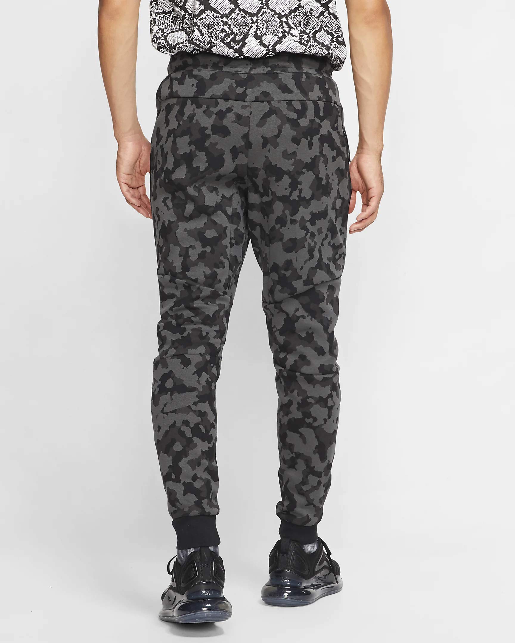 Nike Tech Fleece Men's Printed Joggers Pants - CJ5981-010 Medium Size | Comfortable Athletic Running Pants for Gym, Workout & Casual Wear
