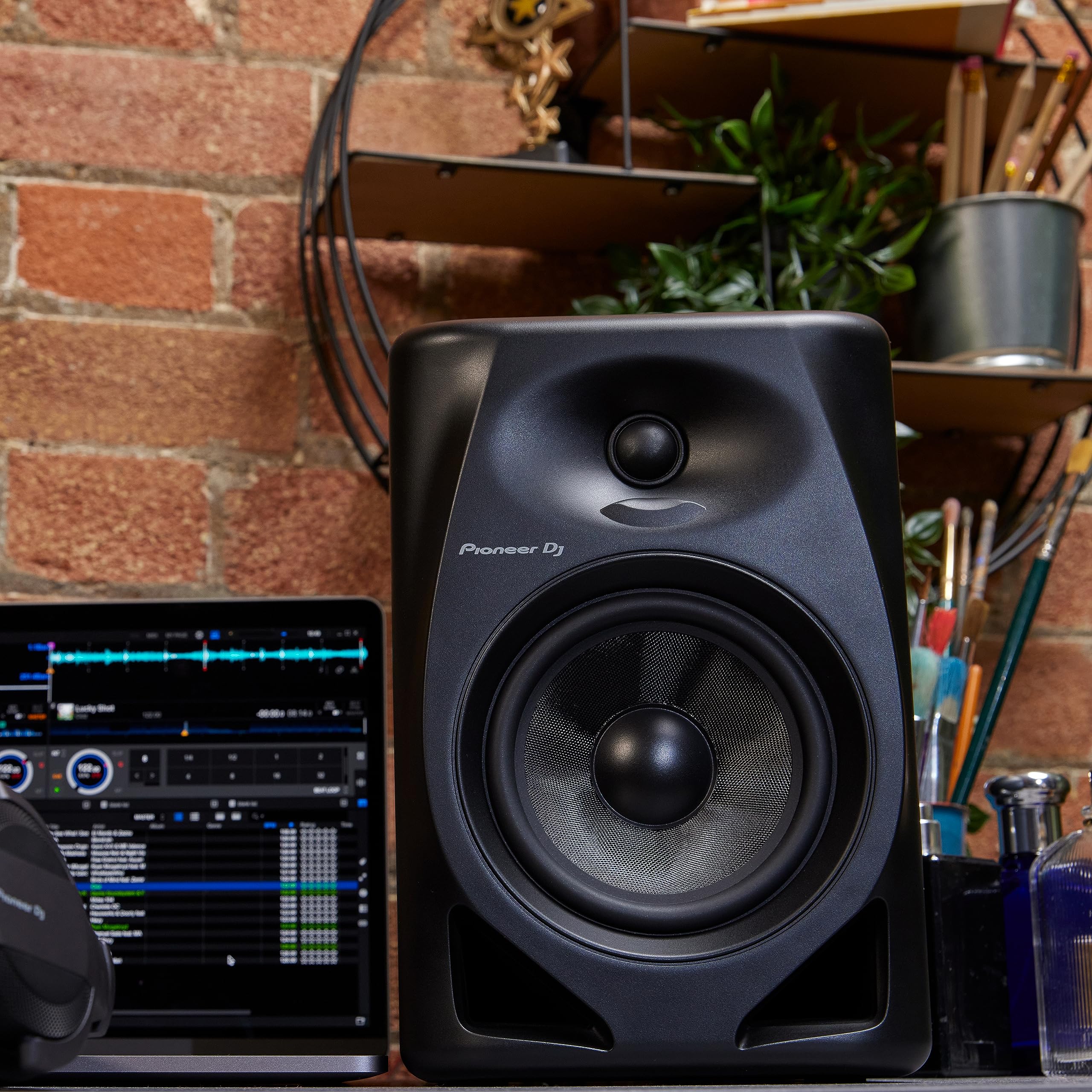 Pioneer DJ DM-50D 5-inch Professional Studio Monitor Speakers (Pair, Black) - High-Quality Active Nearfield Monitors for DJing, Music Production & Home Studio Use