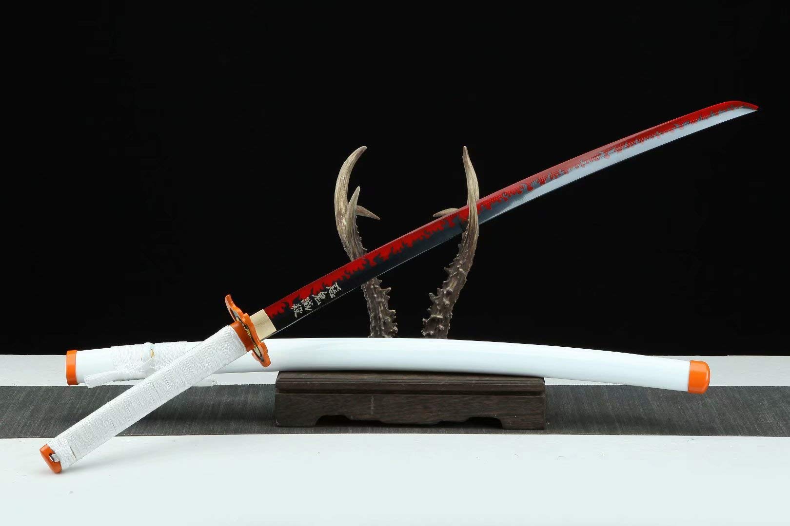 Demon Slayer Katana Sword - Kimetsu no Yaiba Tanjiro Kamado & Shinobu Kochou Cosplay Replica - Carbon Steel Anime Collectible for Cosplay, Display, and Gift Giving