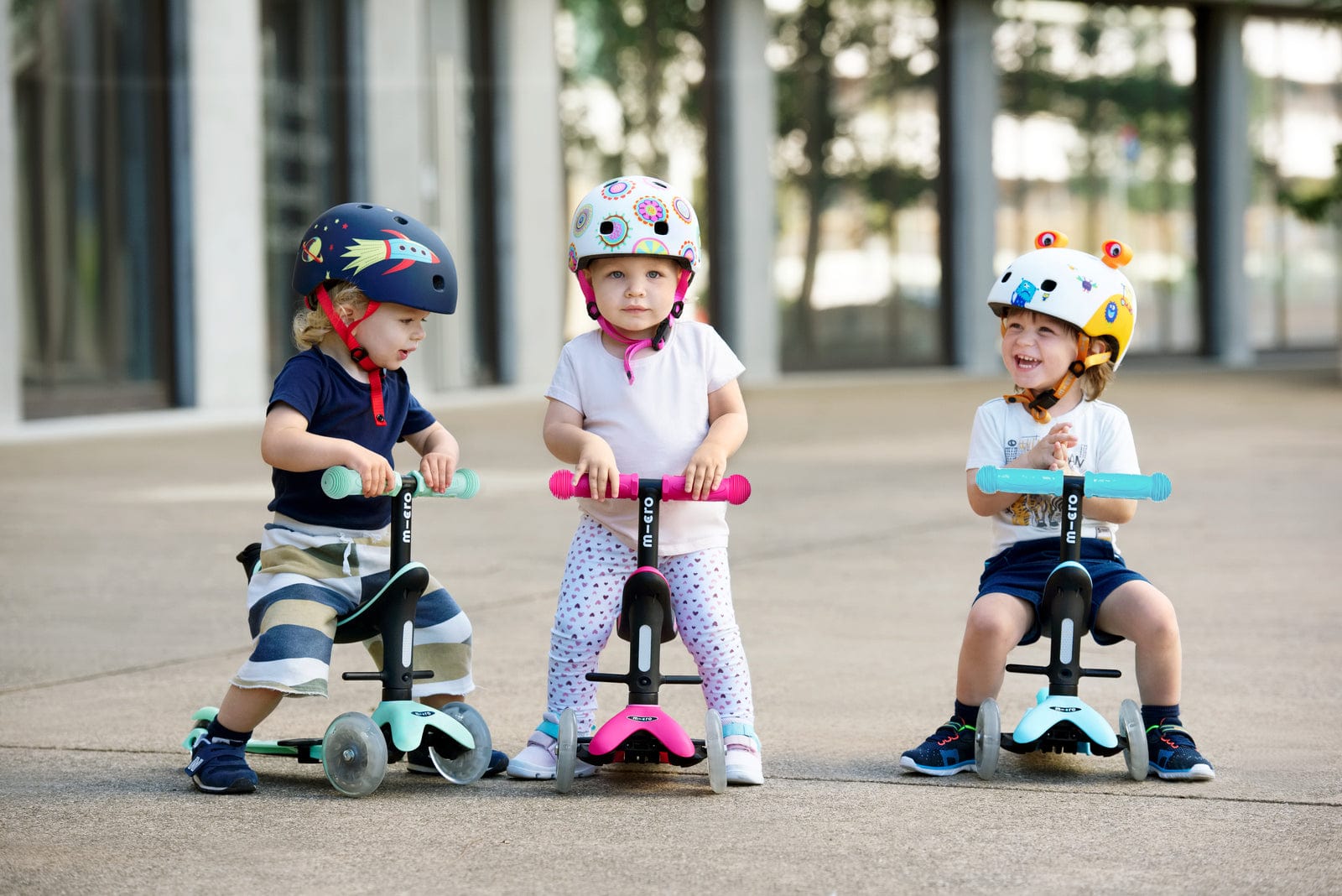 Micro Kickboard Micro Mini 2Grow LED Scooter for Kids - Light Up 3 Wheel Kick Scooter with Adjustable Handlebar - Perfect for Boys & Girls Outdoor Play, Commuting & Neighborhood Fun