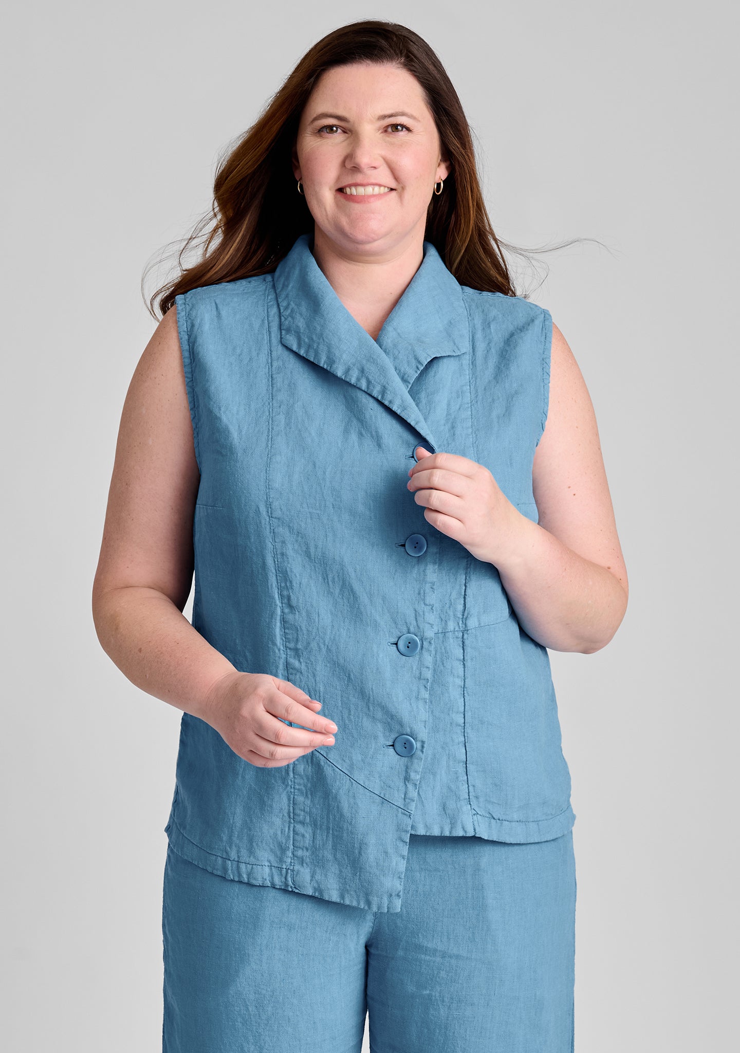 Stylish Chelsea Linen Vest for Women - Breathable Summer Fashion Top - Perfect for Casual Outings, Beach Cover-ups & Layering