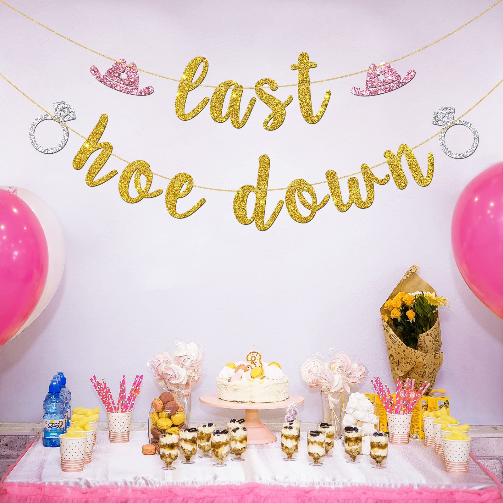 INNORU Last Hoe Down Banner - Western Themed Bachelorette Party Decorations, Cowgirl Wedding & Engagement Decor with Gold Glitter | Perfect for Country Themed Celebrations, Bridal Showers & Rustic Weddings