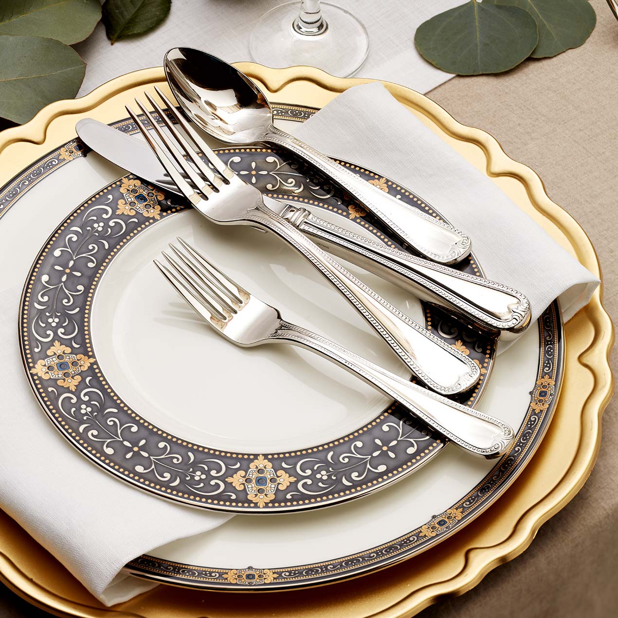 Vintage Jewel 5-Piece Dinnerware Set - Elegant Bone China Plates, Bowls & Cups for Formal Dining, Wedding, and Special Occasions