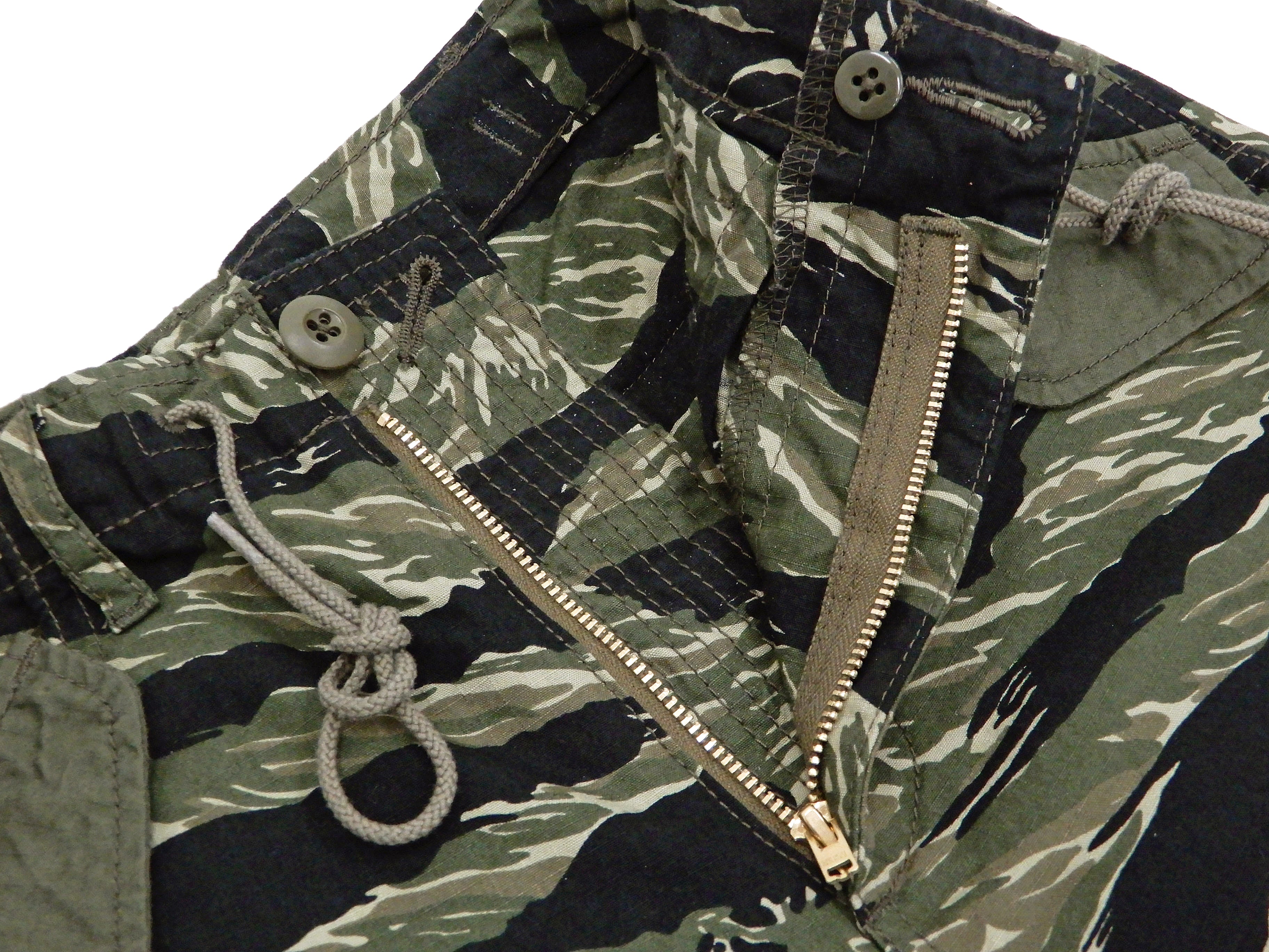 TOYS McCOY Men's Military Cargo Shorts - Tiger Stripe Camouflage Tactical Shorts TMP1902 | Durable Outdoor Hiking & Adventure Wear for Men
