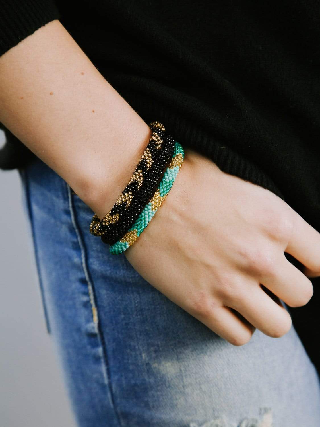Earthquake Relief Bracelet Stack with Chevron Pattern - Adjustable Beaded Bracelets for Women, Trendy Stackable Jewelry for Everyday Wear, Perfect for Gifts, Charity Support & Casual Outfits