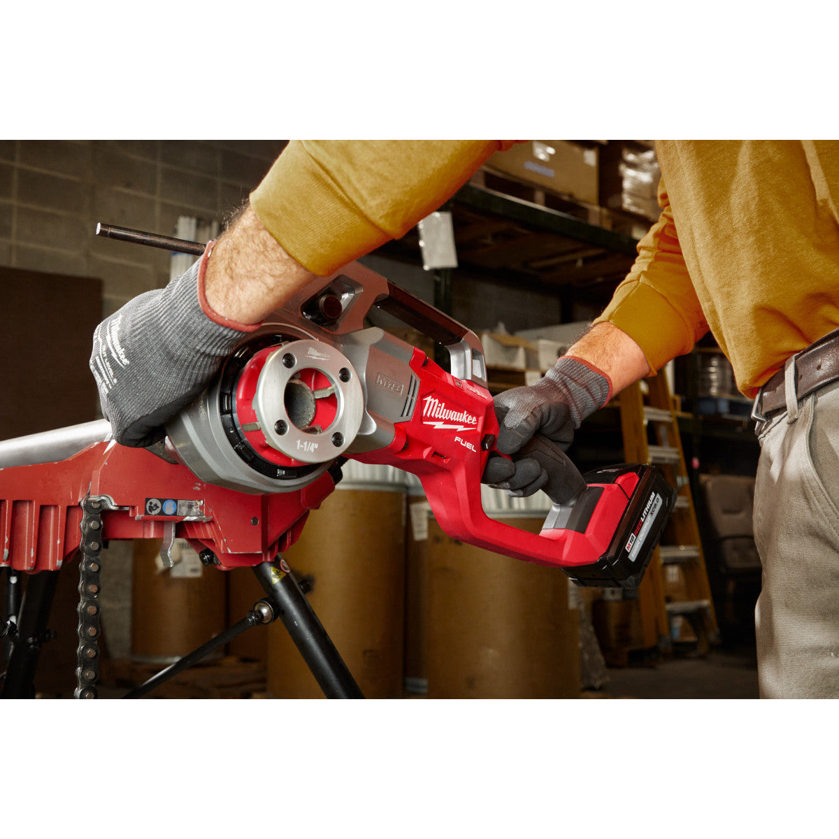 Milwaukee 2870-22 M18 FUEL™ Compact Pipe Threader Kit with ONE KEY™ Technology - Includes 1/2