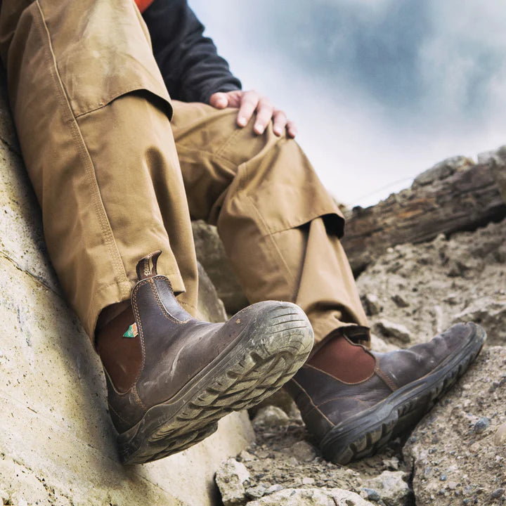 Blundstone 162 Work & Safety Boots - Stout Brown Leather Steel Toe Work Boots for Men & Women | Durable & Comfortable for Construction, Warehouse & Outdoor Jobs