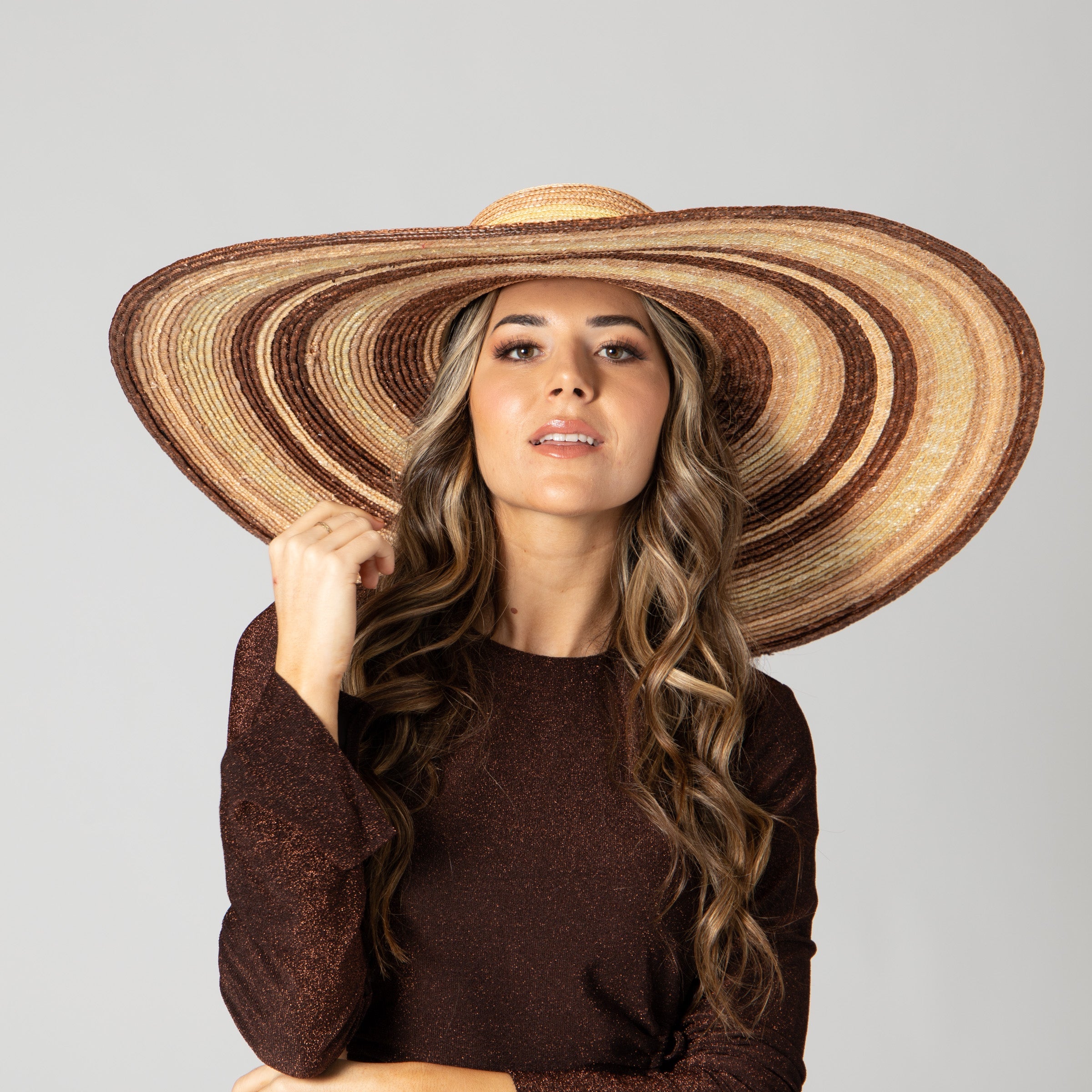 Women's Fashionable Wheat Straw Wide Brim Sun Hat - UPF 50+ UV Protection, Breathable & Lightweight Summer Beach Hat for Outdoor, Travel, and Gardening