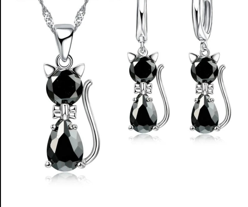 Stylish Cute Cat Pendant Necklace for Women - Elegant Animal Jewelry Gift for Cat Lovers - Perfect for Daily Wear, Parties & Special Occasions
