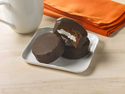 Drake's Ring Dings - 8 Pack Individually Wrapped Devil's Food Cakes (11.55 oz) - Moist Chocolate Snack Cakes for Lunchboxes, Parties & Quick Desserts