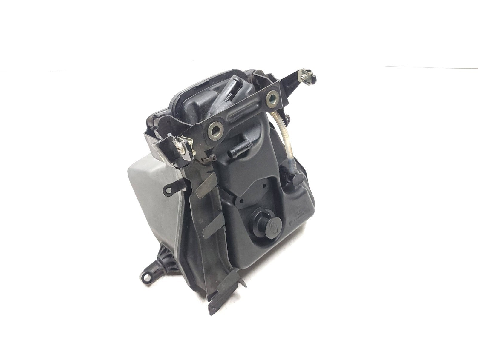 Genuine OEM BMW K1200R K1200 Oil Tank 7674843 10 - Replacement Part for 2005-2008 BMW Motorcycles | Perfect for Engine Maintenance & Oil System Repairs