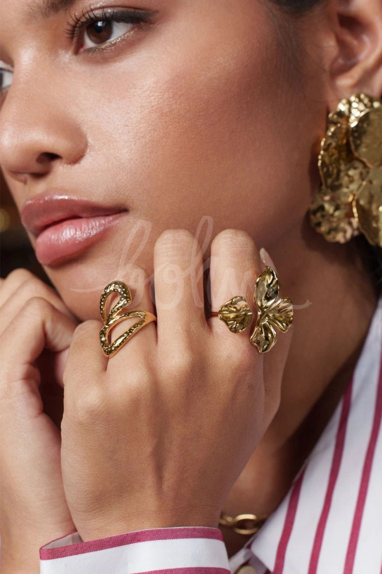 Open Hammered FÃ©lia Ring – Elegant Modern Jewelry for Women, Perfect for Everyday Wear, Parties & Special Occasions