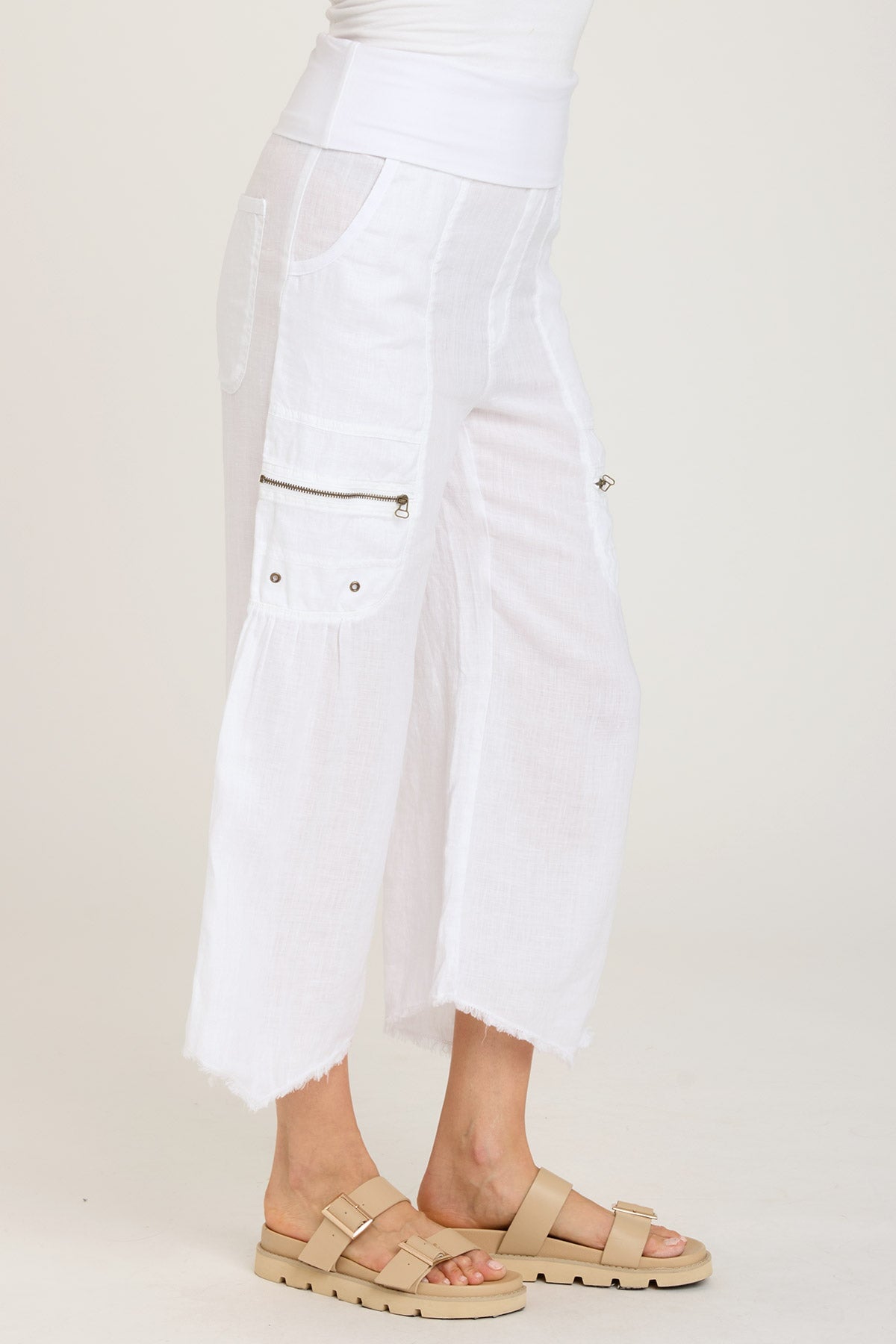 Pasqual Crop White T-Shirt for Women - Soft Cotton Casual Tee for Everyday Wear | Perfect for Outfits, Layering & Street Style