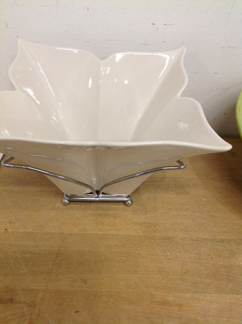Godinger White Ceramic Bowl with Stand - Elegant 10-Inch Serving Bowl for Salads, Pasta, and Desserts - Perfect for Dining, Entertaining, and Home Decor