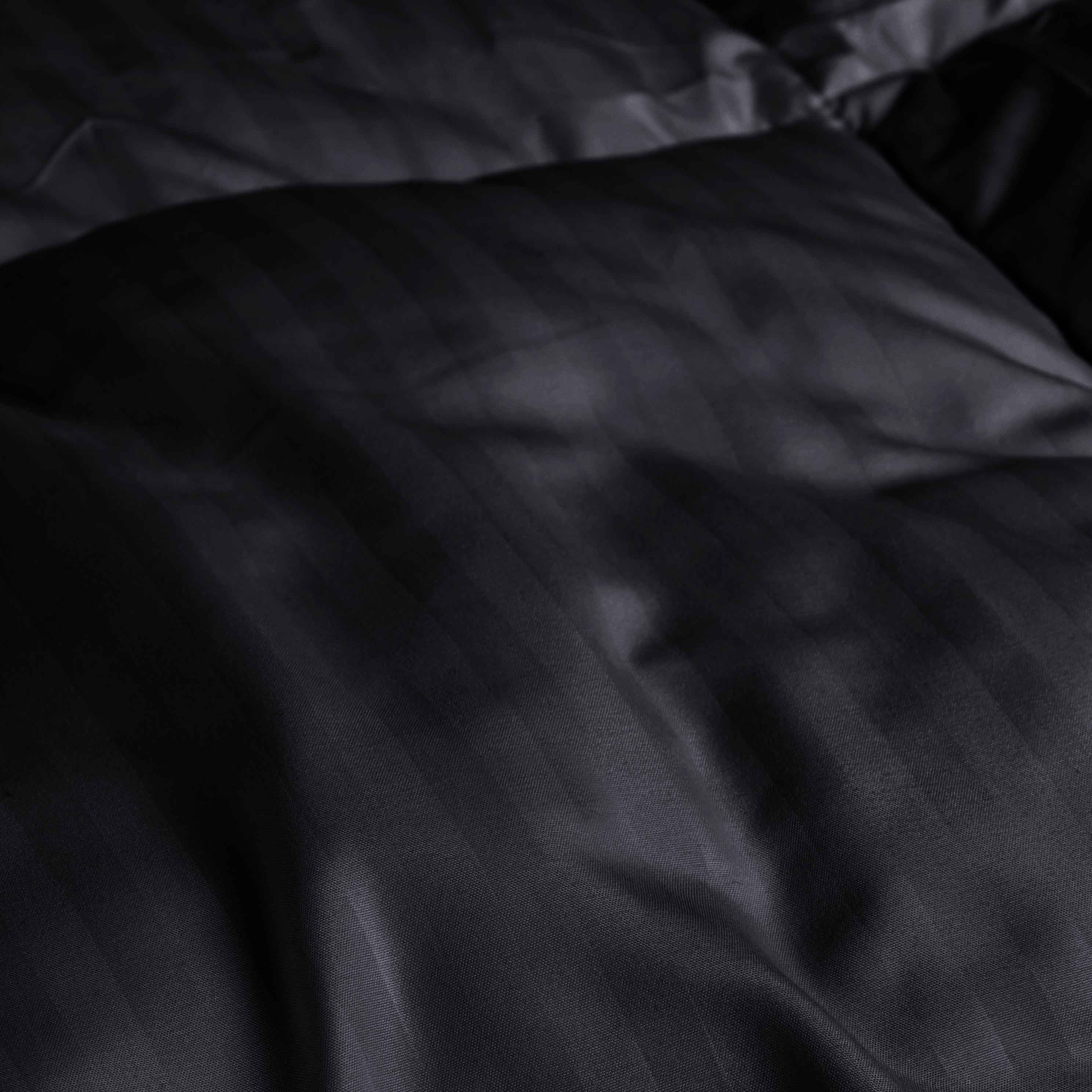 Reversible Striped Down Alternative Comforter - Soft & Lightweight All-Season Bedding for Cozy Sleep - Perfect for Bedrooms, Guest Rooms & Dorm Rooms