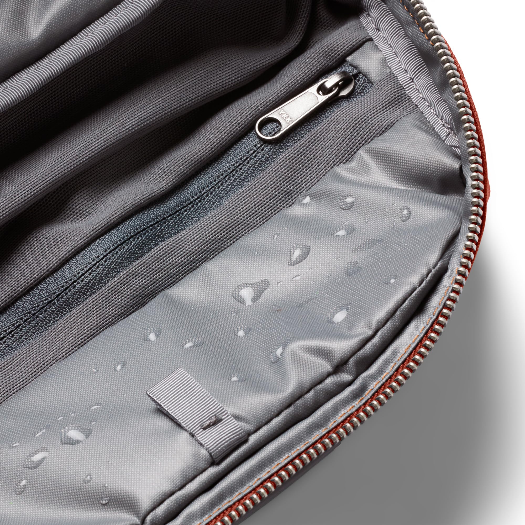 Bellroy Toiletry Kit Plus - Premium Travel Organizer Bag for Men & Women | Water-Resistant Cosmetic Pouch | Perfect for Air Travel, Gym & Weekend Getaways