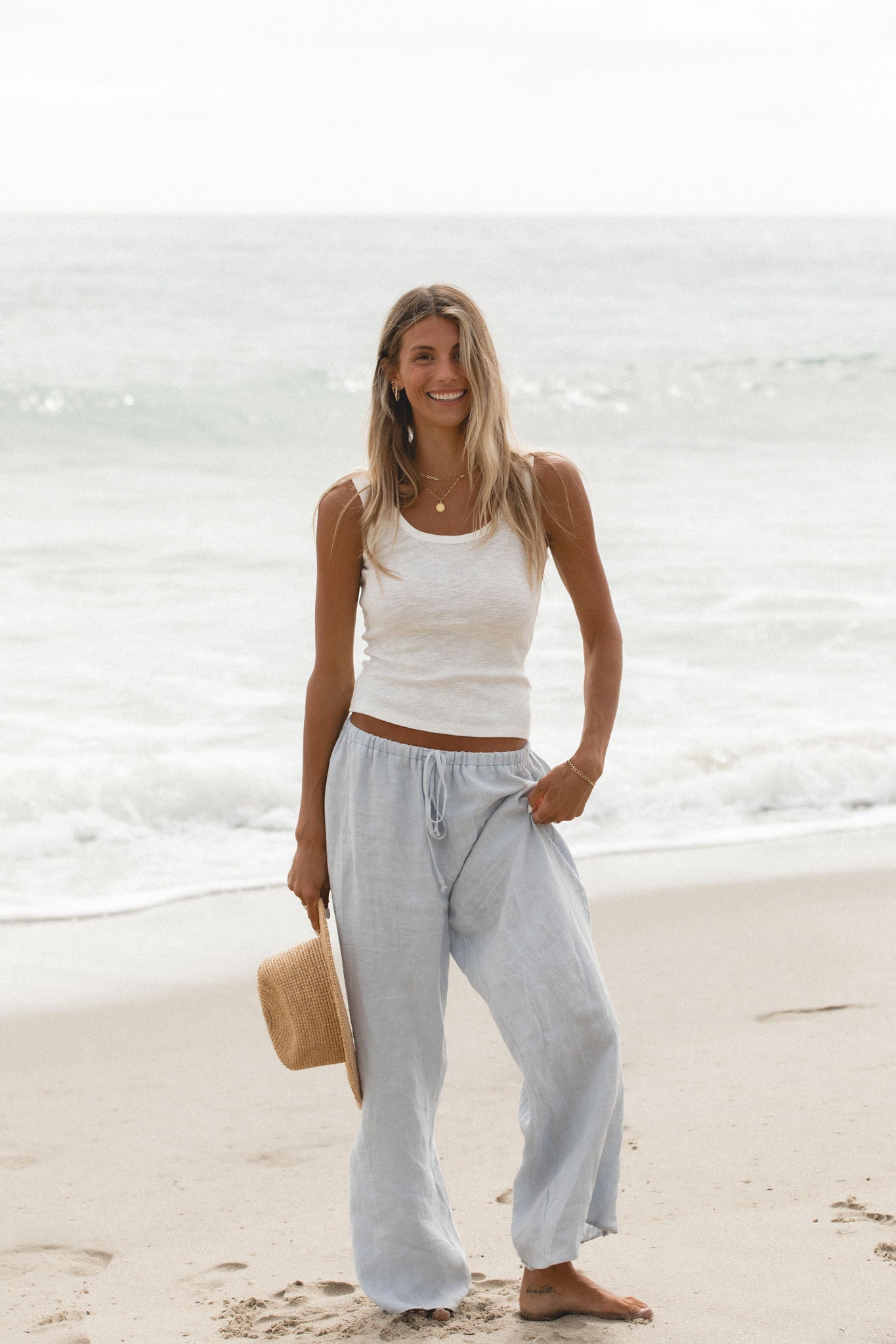 Ray Ribbed Scoop Neck Tank Top for Women - Soft Stretch Casual Summer T-Shirt - Perfect for Layering, Beach Outfits & Everyday Wear