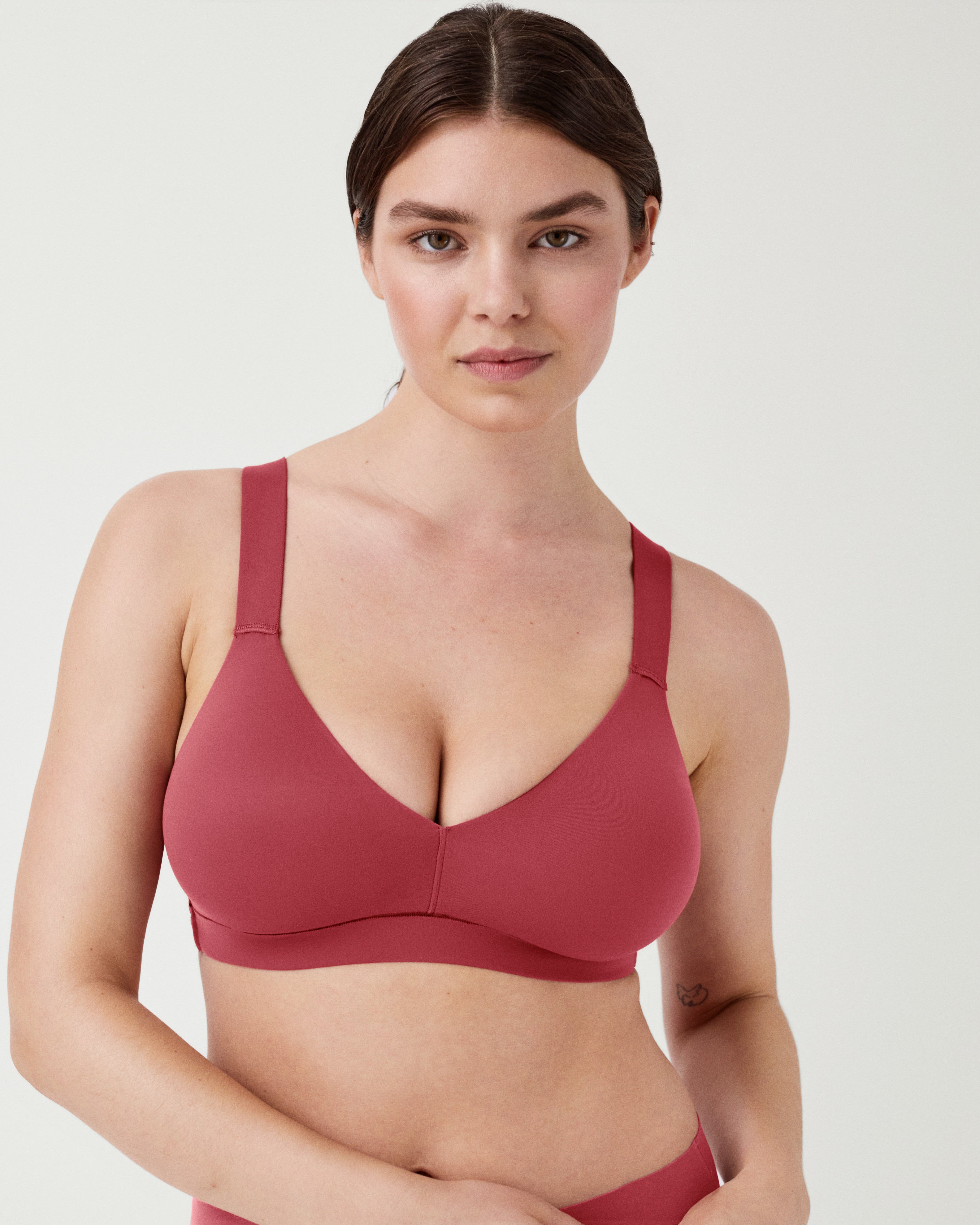 SPANX Smooth Comfort Lightly Lined Bralette - Wireless Support for Everyday Wear, Yoga & Lounge