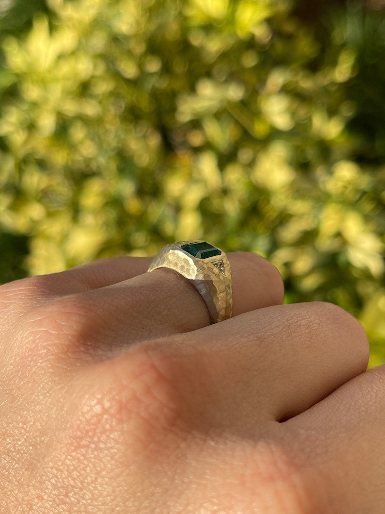 2.0tcw 14K Gold 3 Stone Green Natural Vertical Top Emerald & Trillion Cut Diamond Gypsy Ring for Women - Elegant Vintage Jewelry for Engagement, Wedding & Special Occasions