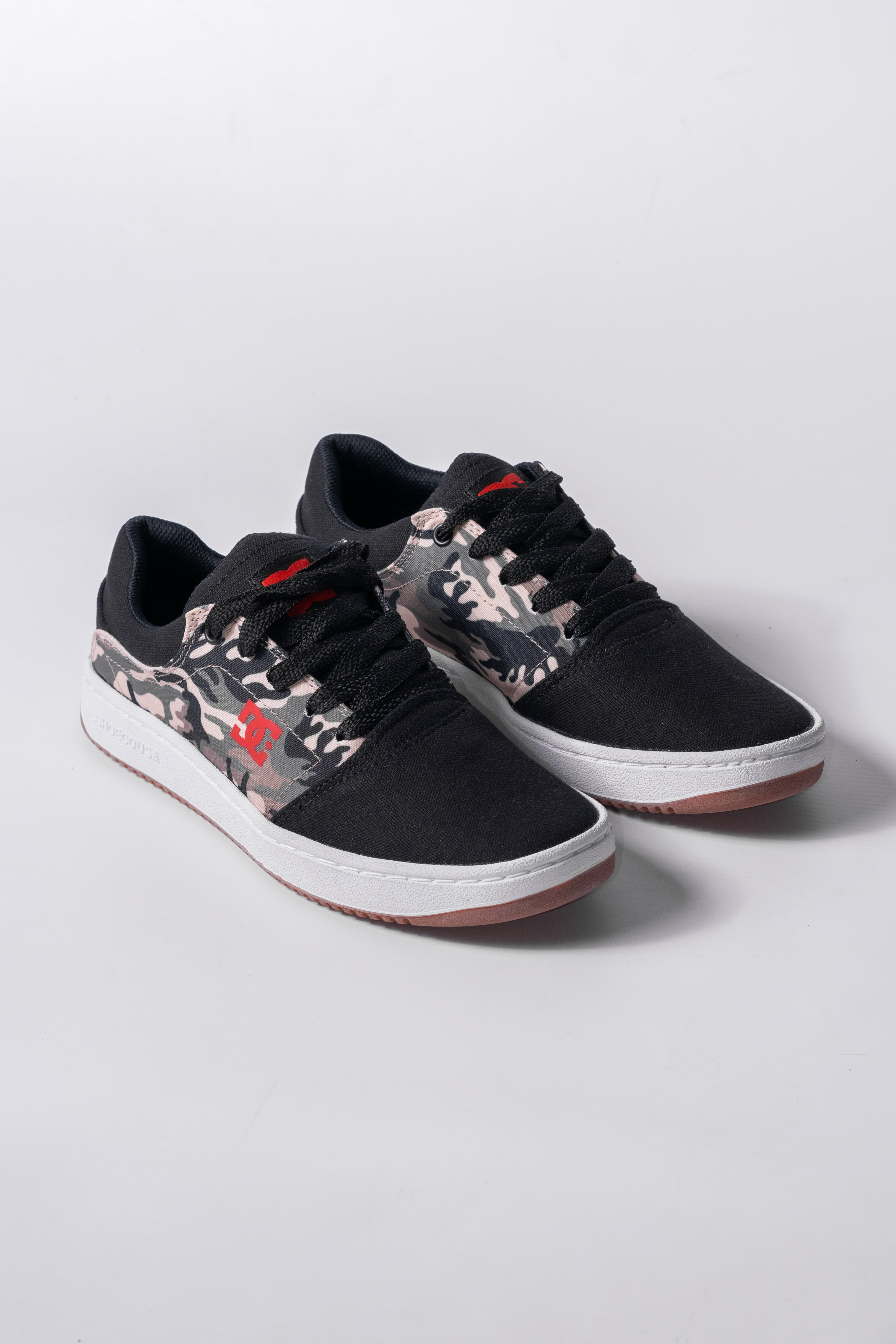 DC Crisis TX SS Skate Shoes for Men - Lightweight & Durable Sneakers for Skateboarding, Streetwear, and Casual Wear