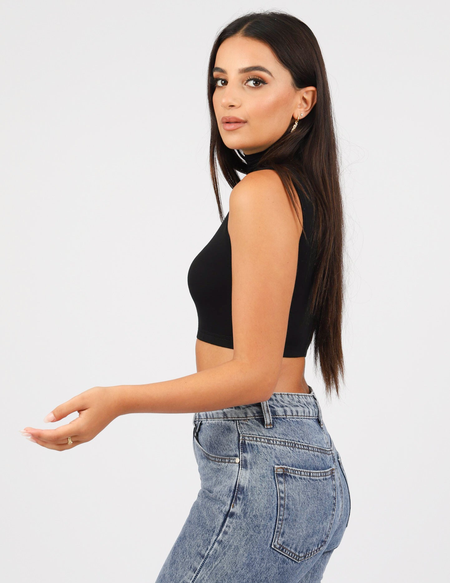 High Neck Sleeveless Crop Body Top for Women - Sexy Workout Tank Top for Yoga, Gym & Summer Fashion