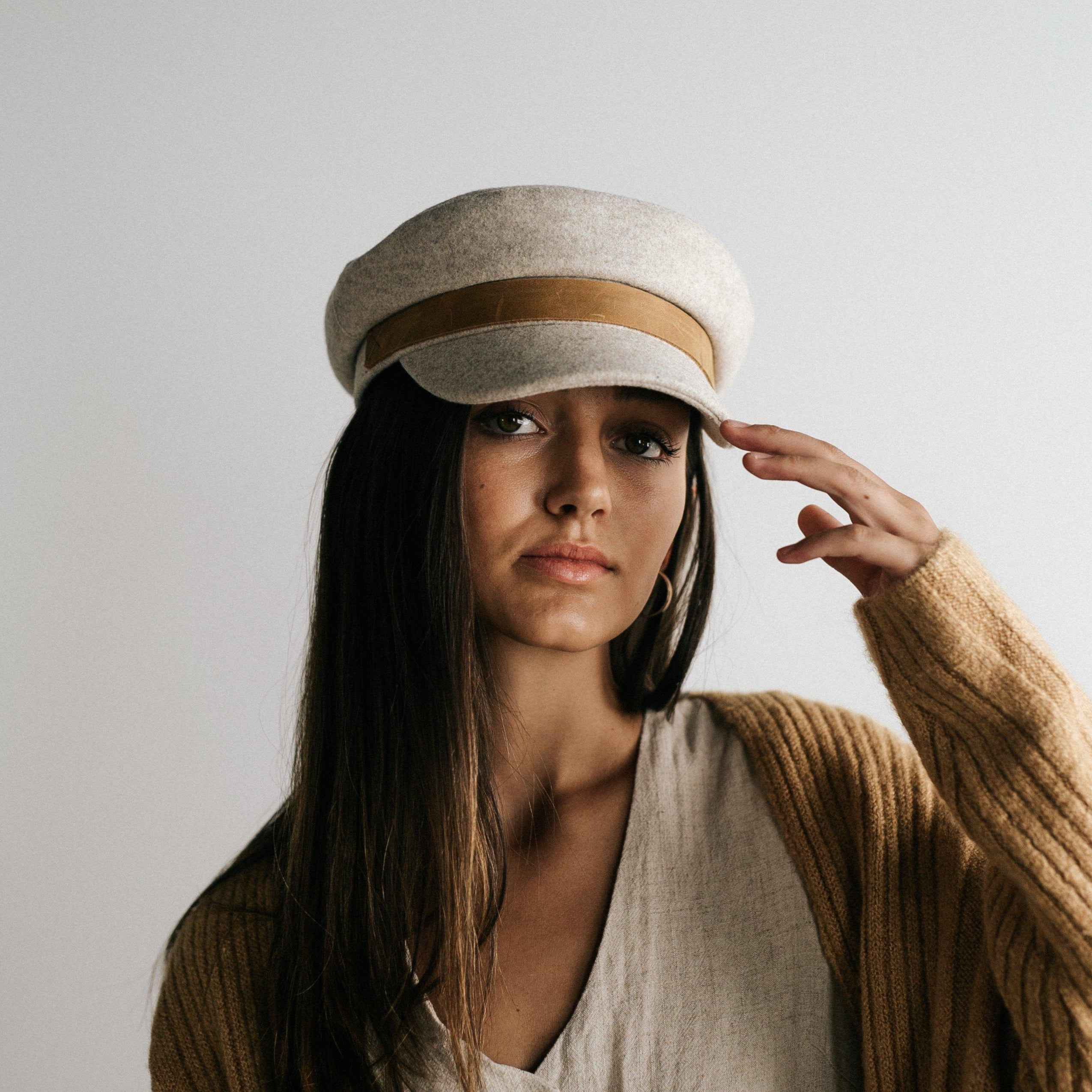 Light Grey with Camel Band