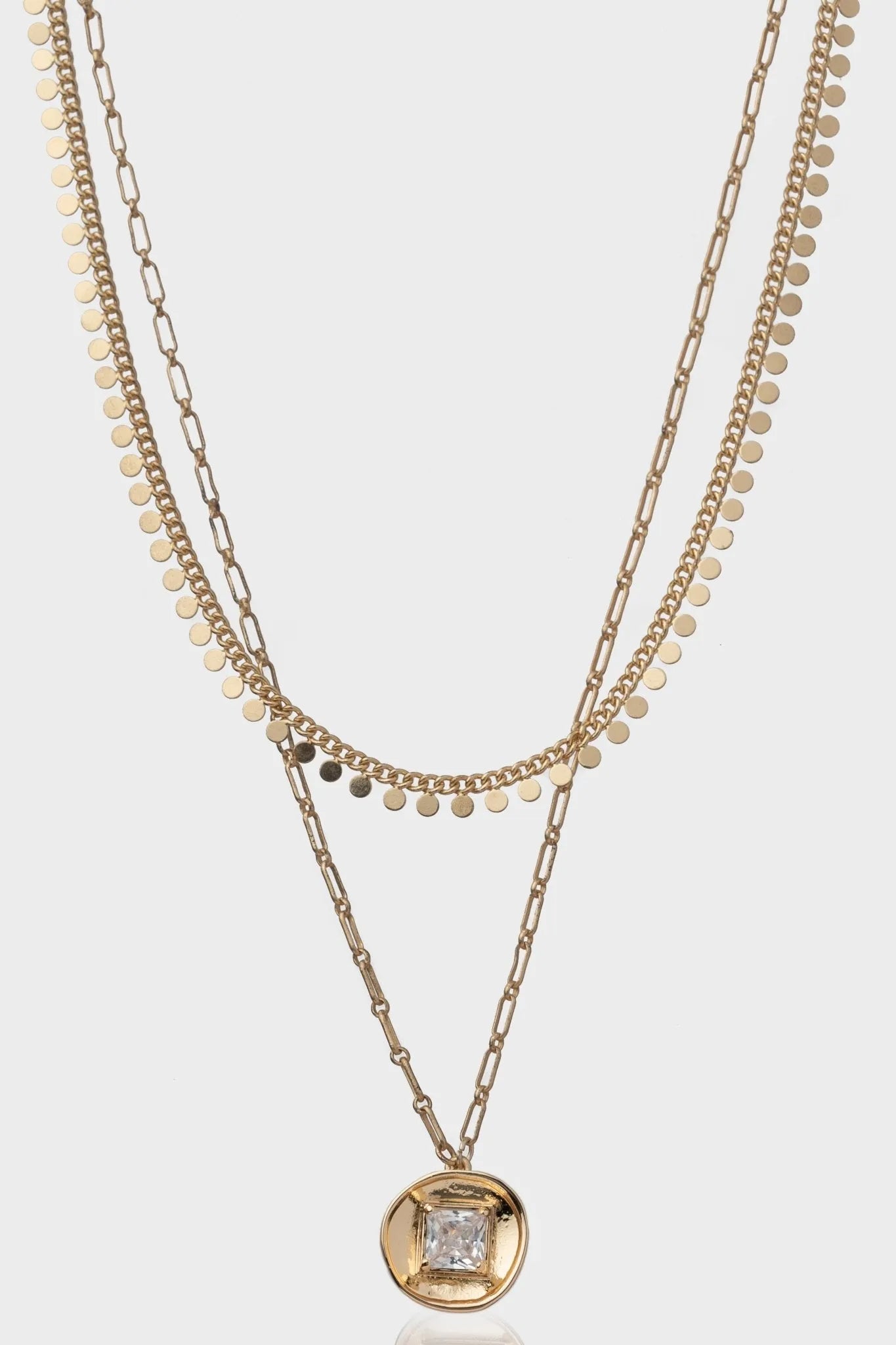 Layered Multi Charm Necklace for Women - Elegant Layered Pendant Necklace with Charms - Perfect for Casual Wear, Date Night & Gifts