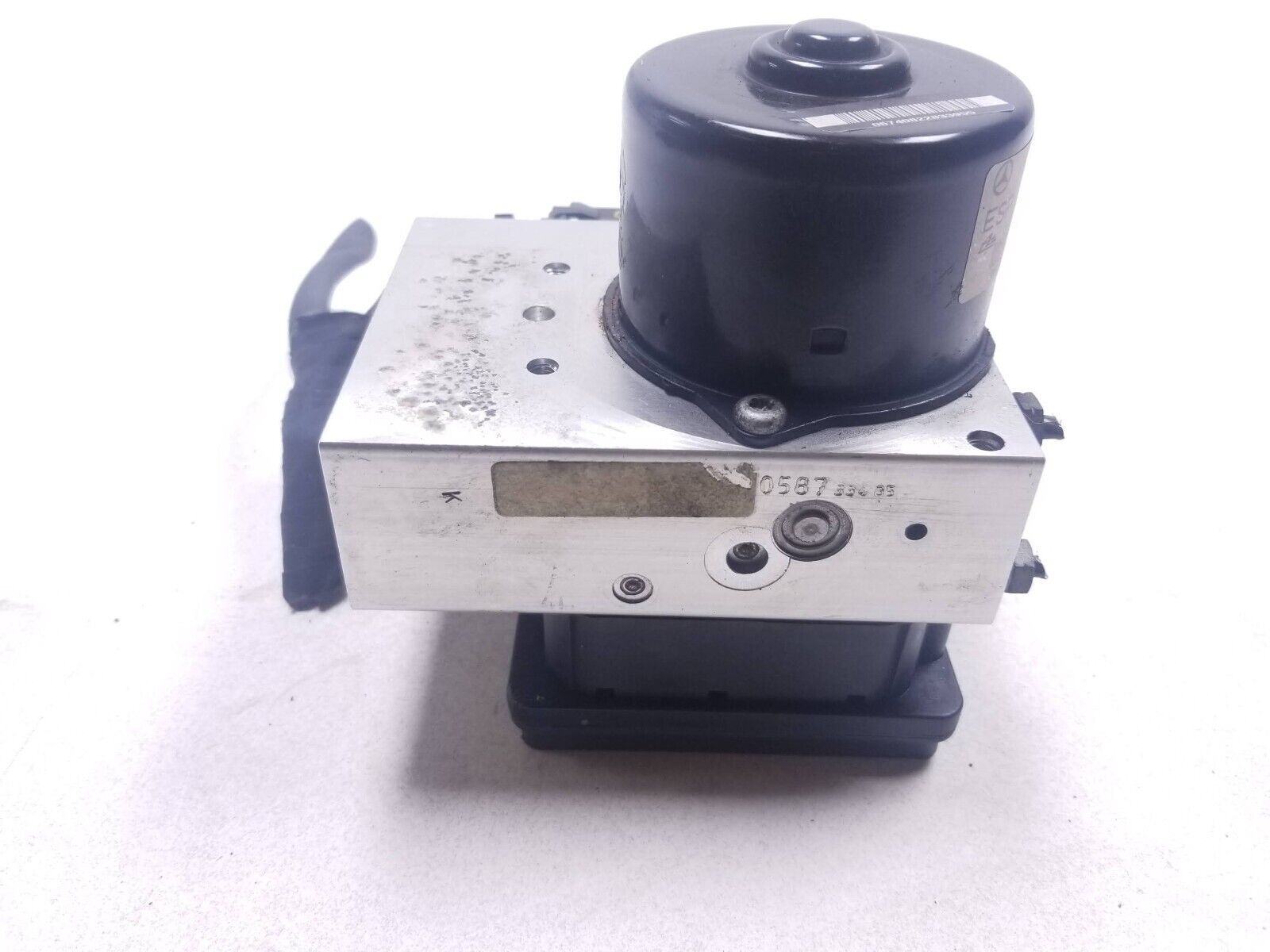 OEM Mercedes Benz W203 C230 ABS Anti-Lock Brake Pump A2034311712 - Replacement Part for 2001-2005 Models | Perfect for Brake System Repair & Maintenance