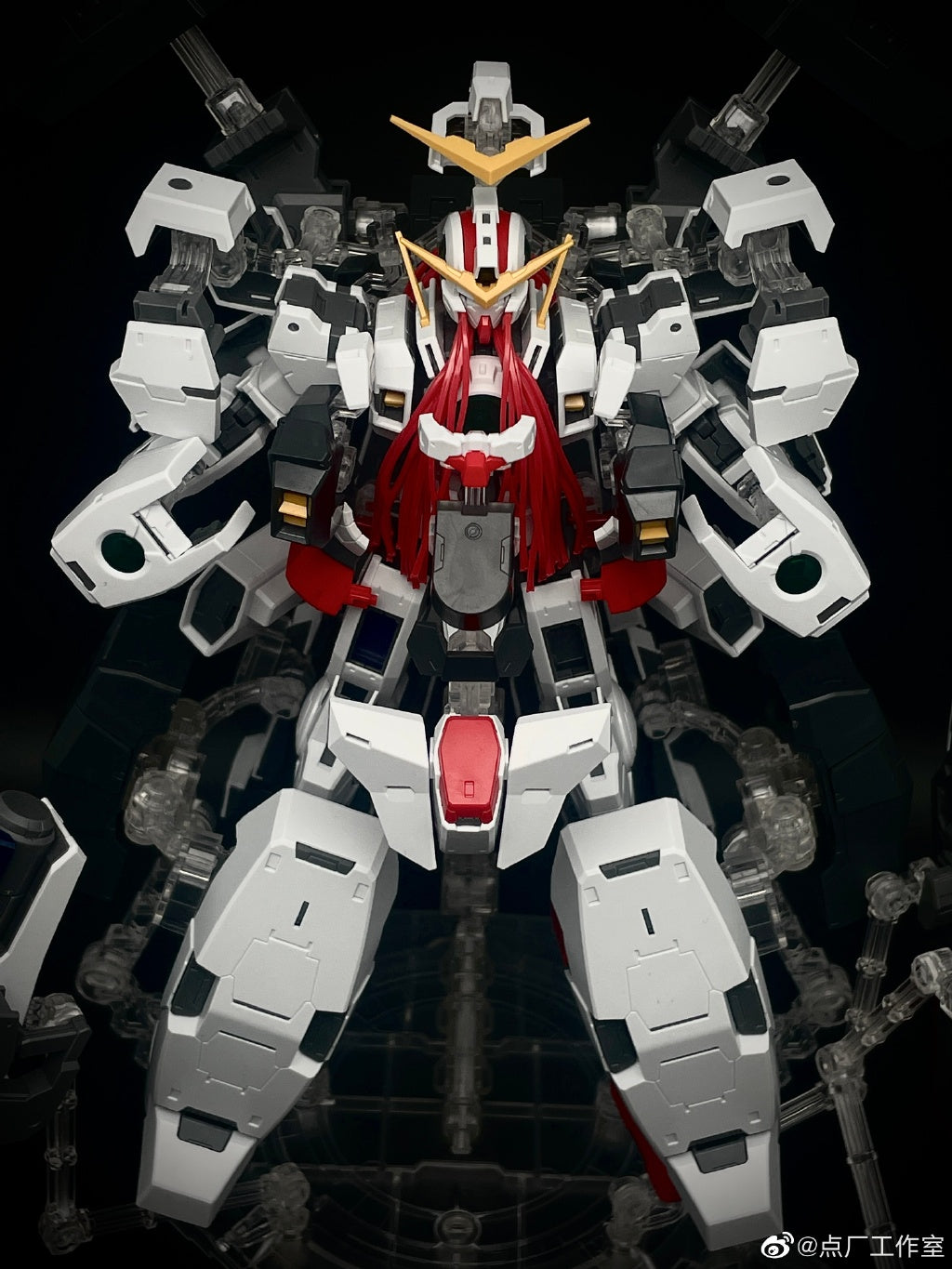 1/100 MG Gundam Virtue Model Kit with DOT Workshop Armor Display Stand - Perfect for Gundam Collectors & Anime Figure Display