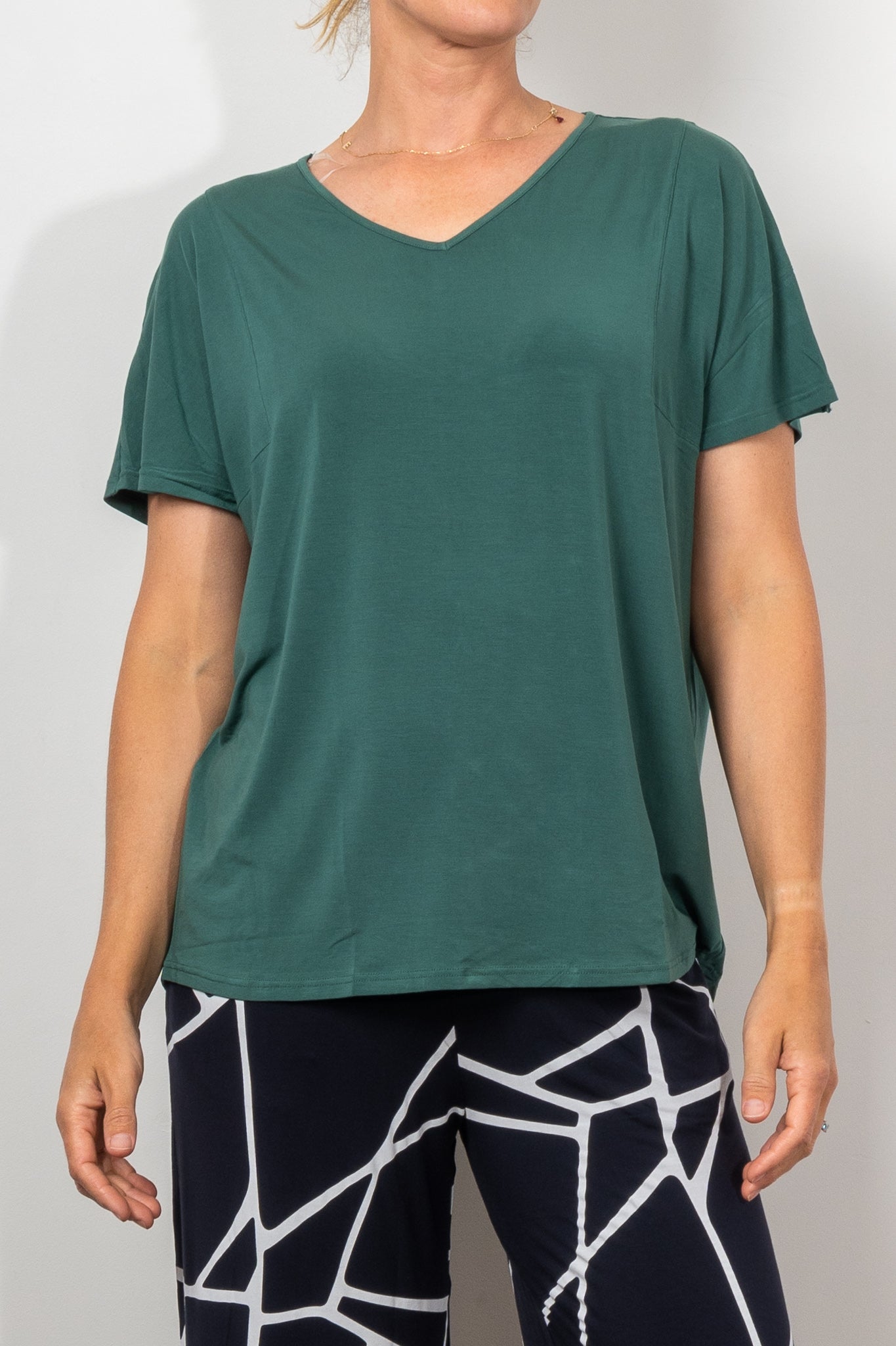 Tani Ivy Swing Tee - Women's Flowy Short Sleeve T-Shirt for Casual Wear & Summer Outfits | Perfect for Beach, Picnics & Everyday Comfort