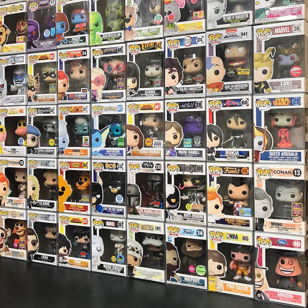 BoomLoot Mystery BoomBox - Legendary Vaulted & Exclusive Collectibles (Set of 4) | Funko Pop, Anime & Rare Figures | Perfect for Collectors, Gifts & Unboxing Parties